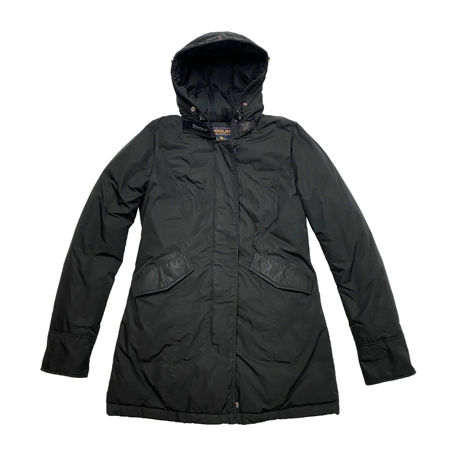 Woolrich Womens Long Quilted Coat Vintage Designer Padded Jacket Black VTG Graphic Tee – Warm & Stylish · Perfect For Daily Wear