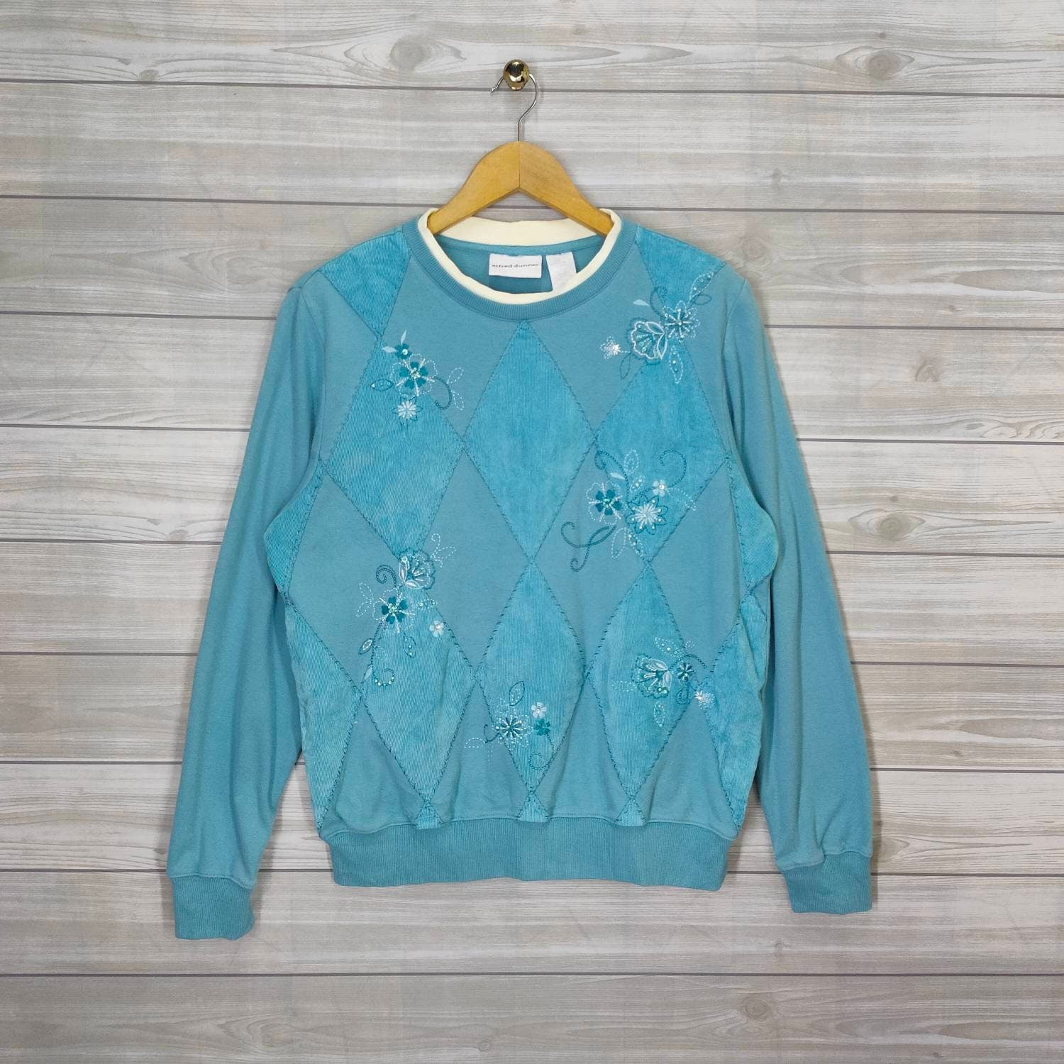 Flower Sweatshirt Medium Vintage Floral Embroidery Sweater Jumper Pullover Crewneck Turkish Blue Size M Sweatshirt – Cozy Vibes · Perfect For Daily Wear