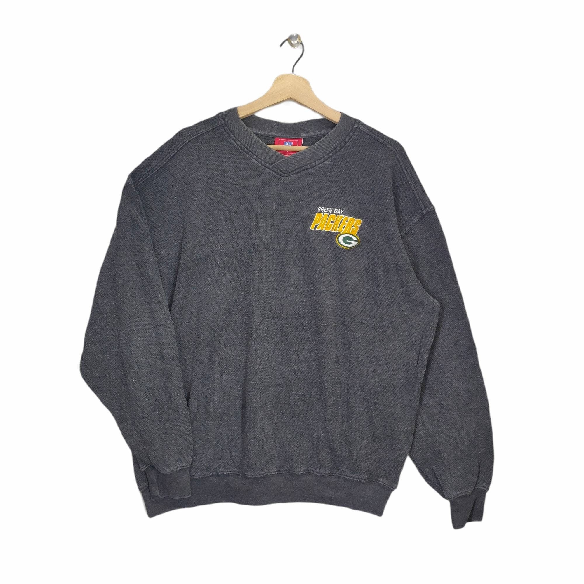Y2K Green Bay Packers Sweatshirt Large Vintage NFL Sweater Jumper Pullover Crewneck Gray Mens Size L Sweatshirt – Warm & Stylish · Perfect For Daily Wear