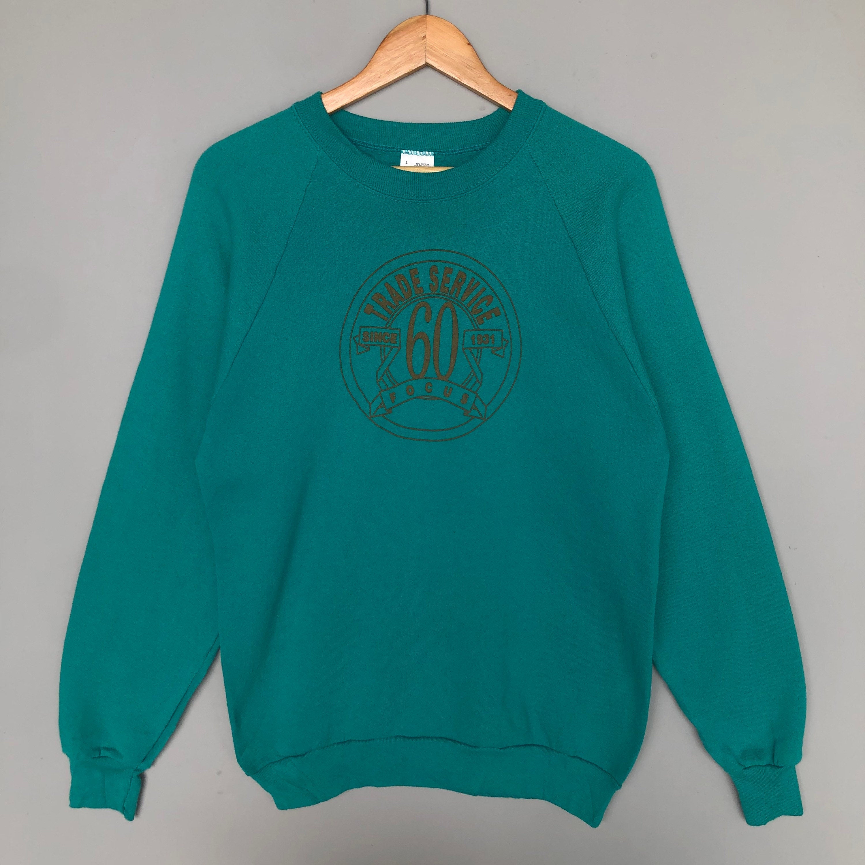 Vintage 90s Fruit Of The Loom Tag Trade Service 60 Focus Big Logo Print Sweatshirt Crewneck Colour Green Size Large Sweatshirt – Warm & Stylish · High-Quality Print