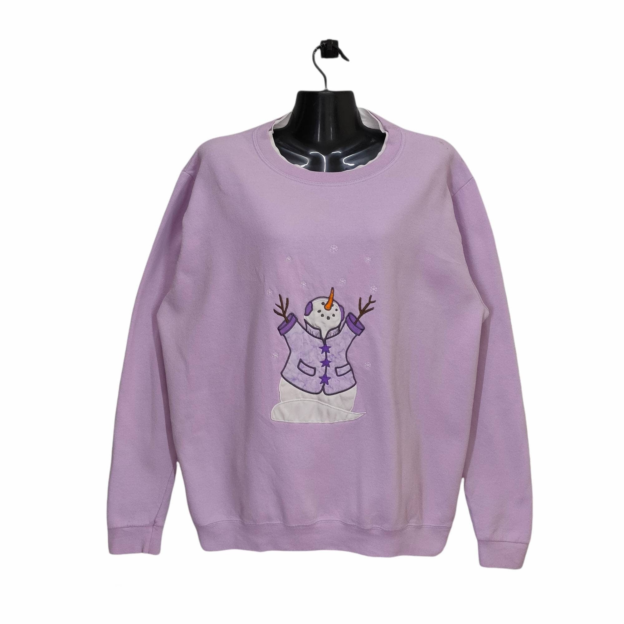 Y2K Snowman Sweatshirt Let It Snow Winter Jumper Vintage Style Christmas Present Crewneck Sweater Large Lilac unisex L Sweatshirt – Warm & Stylish · Perfect For Daily Wear