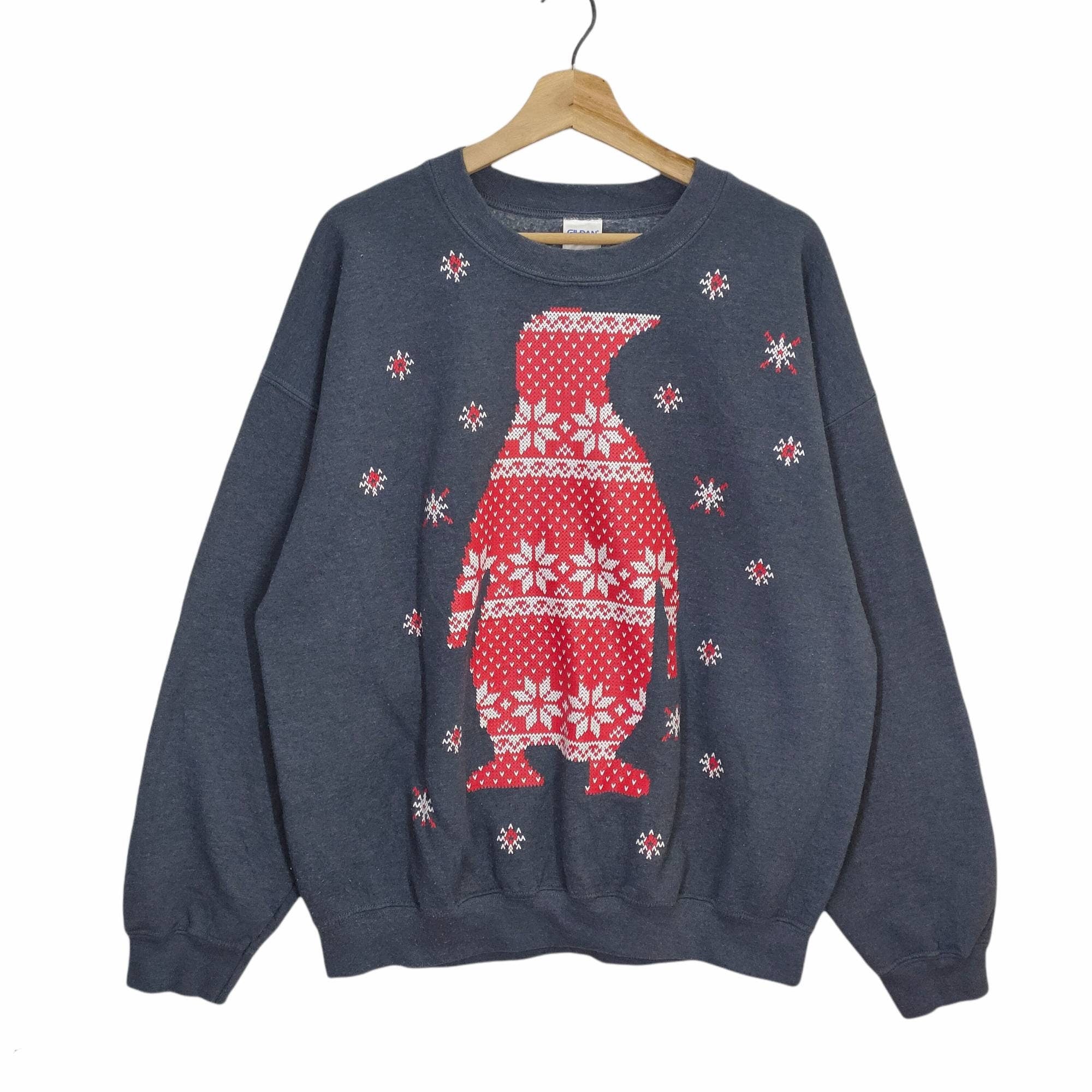 Y2K Penguin Christmas sweatshirt X Large Vintage Gildan Sweater Jumper Pullover Crewneck Baggy Dark Gray Size XL Sweatshirt – Warm & Stylish · Trending Graphic Apparel
