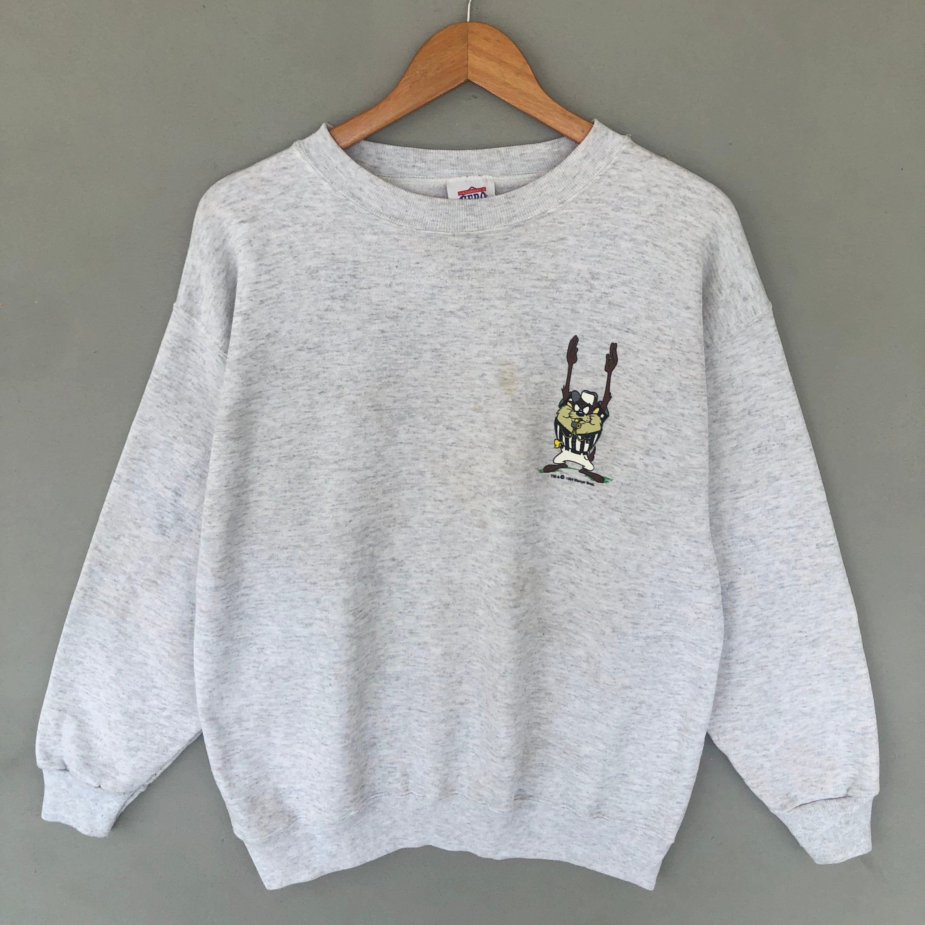 Vintage Hero Tag Warner Bros 1994 Tazmania Big Backprint Logo Sweatshirt Baggie Crewneck Pullover Streetwear Tazmania Colour Grey Size large Sweatshirt – Warm & Stylish · High-Quality Print
