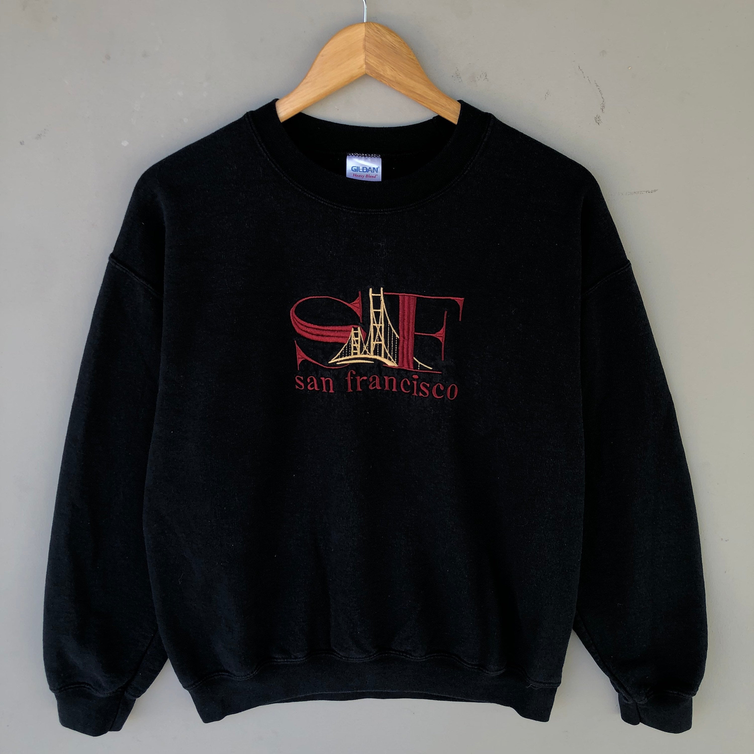 Vintage Y2K Gildan Tag San Francisco Big Spellout Embroided Logo Sweatshirt Crewneck Pullover Sweater San Francisco Colour Black Size Medium Sweatshirt – Easygoing Wear · Trending Graphic Apparel