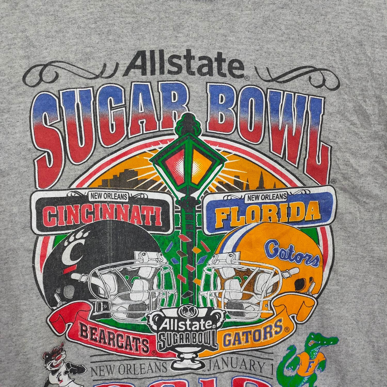 Cincinnati Bearcat vs Florida Gators New Orleans Jumper Sugar Bowls Sweater Medium Graphic Tee – Aesthetic Look · Great Gift For Fans
