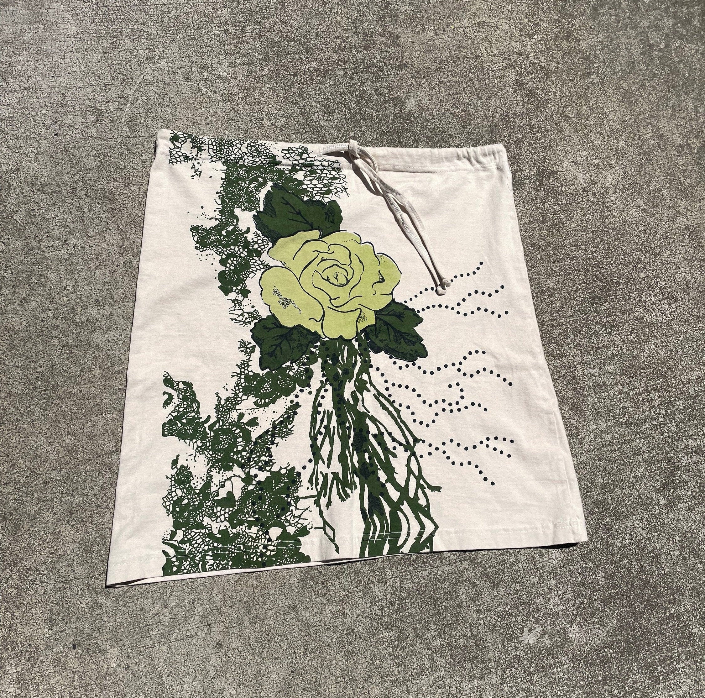 Y2K Graphic Print Mini Skirt Floral Rose Fairy Grunge Size Medium Graphic Tee – Fan Favorite · Top Pick For Any Outfit