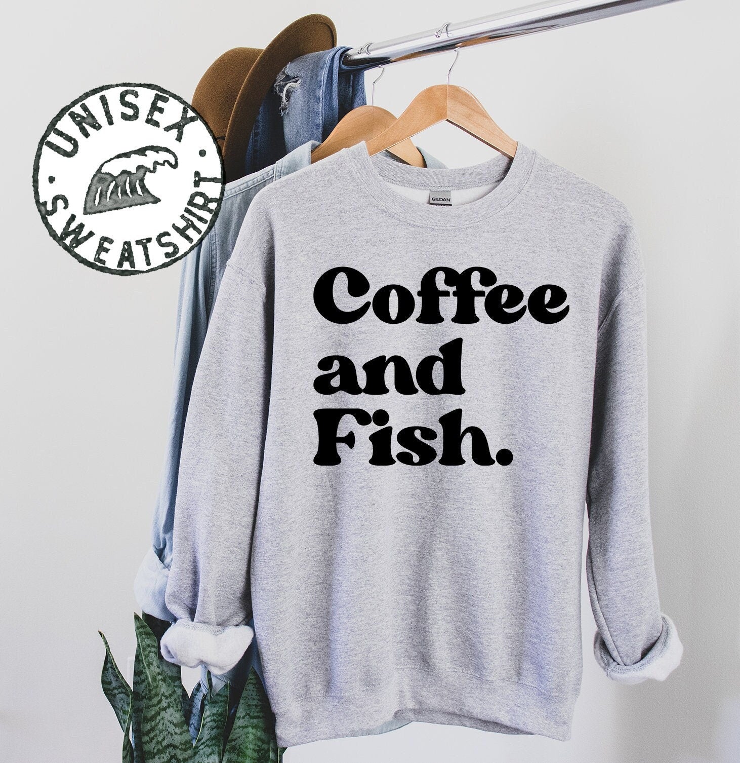 Fish Lover 70s 1970s Cute Sweatshirt Funny Sweater Shirt Birthday Gifts for Men and Women Sweatshirt – Easygoing Wear · Perfect For Daily Wear