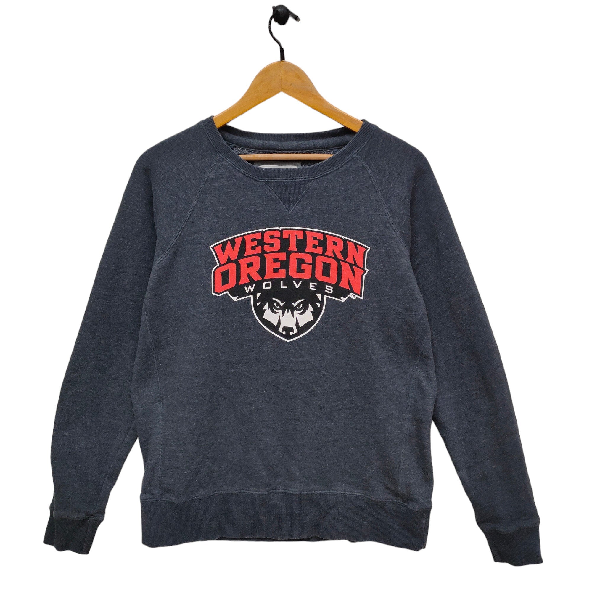 Western Oregon University Y2K J America Sweatshirt WOU Wolves Western Oregon Wolves American College Jumper Medium Sweatshirt – Warm & Stylish · Perfect For Daily Wear