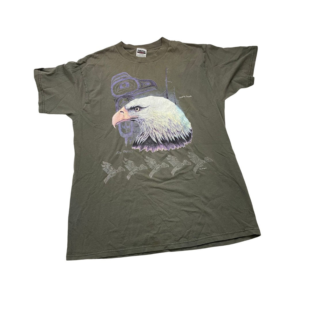 Vintage Eagle Animal Tee 90s Era Victoria Canada Graphic Tee – Warm & Stylish · Perfect For Daily Wear