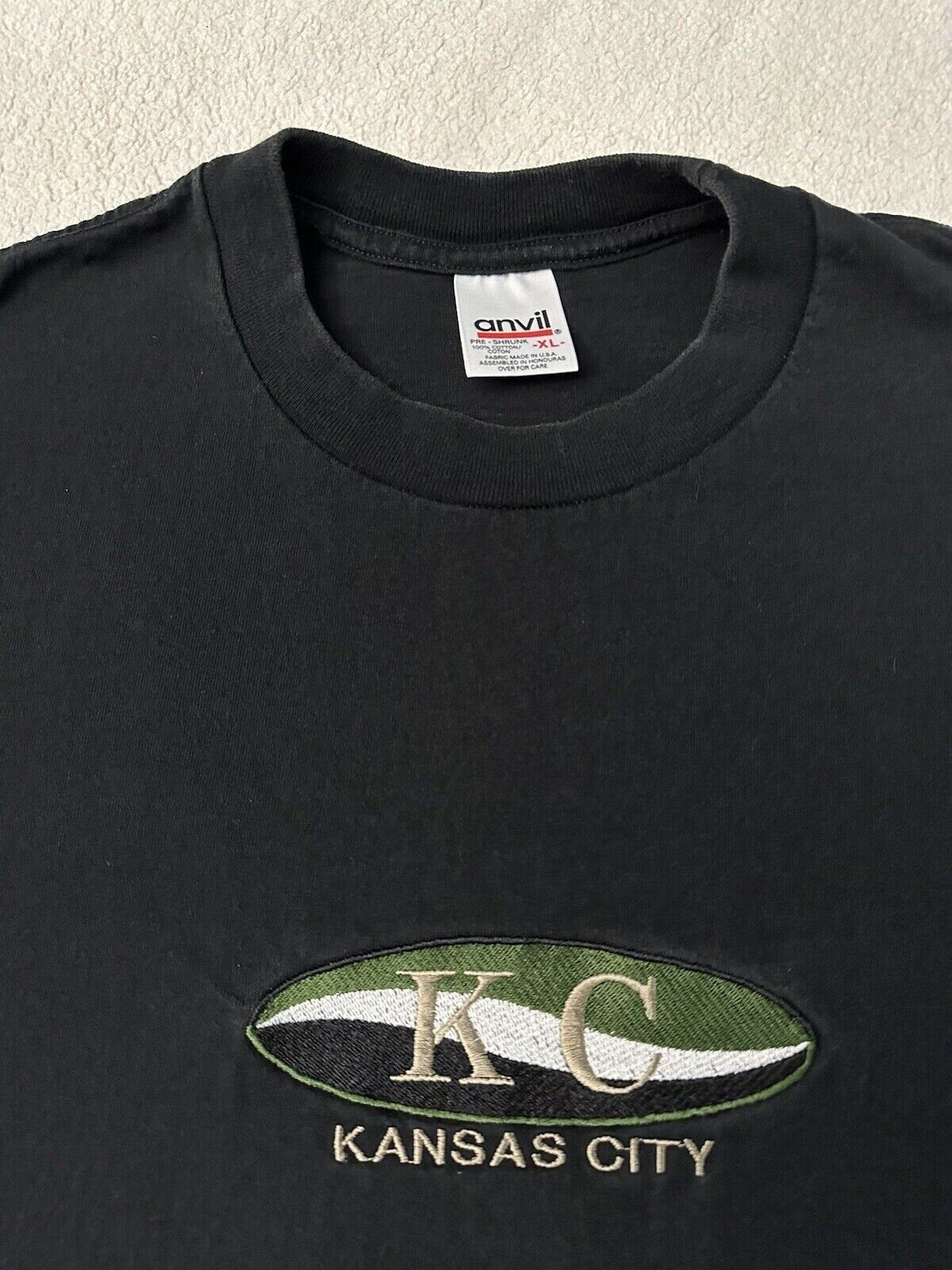 Vintage 1990s 90s Kansas City Missouri Embroidered Midwest City T Shirt Black XL Graphic Tee – Aesthetic Look · Great Gift For Fans