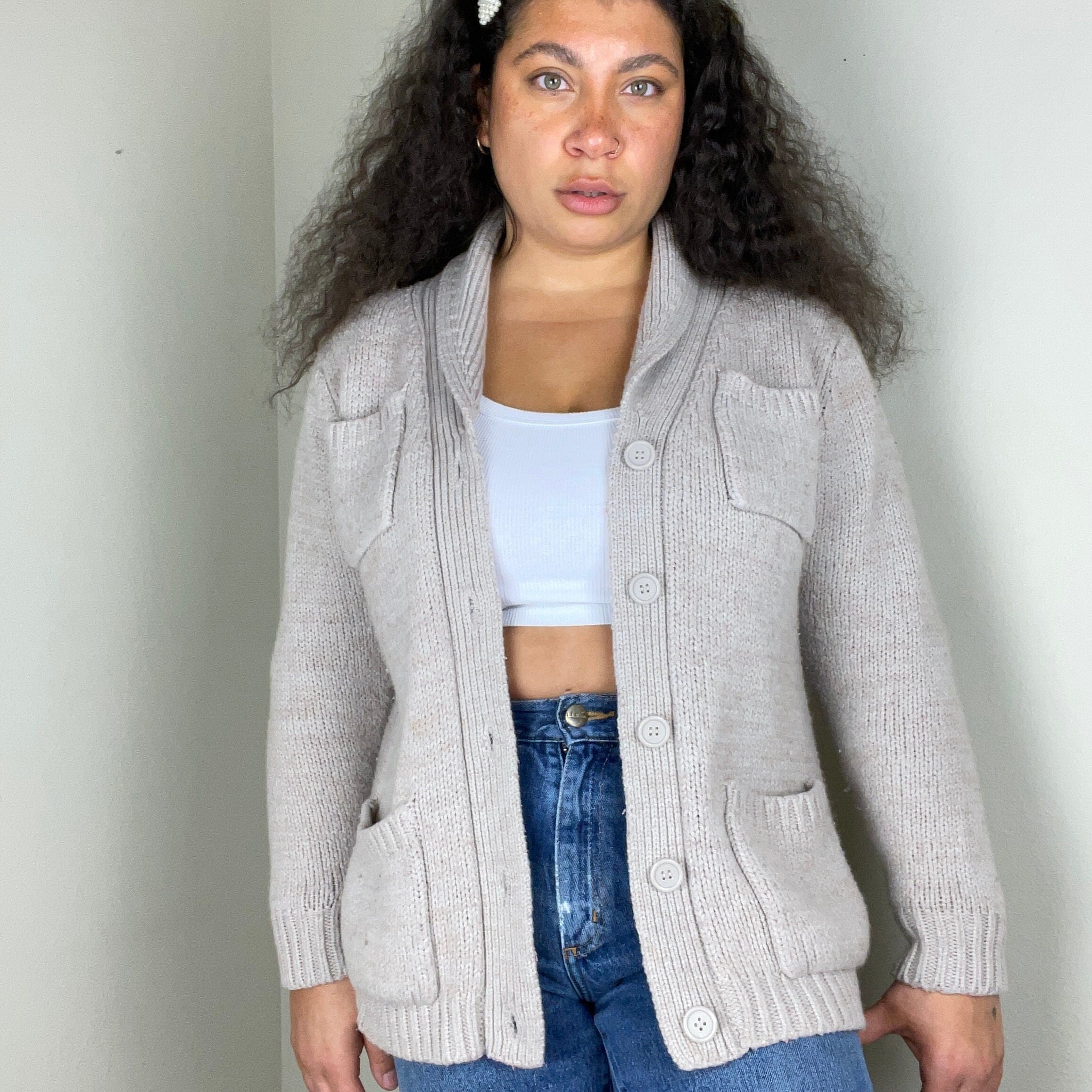 Vintage 60s Grey Cardigan Cozy Heavy Knit Sweater Graphic Tee – Soft Feel · High-Quality Print