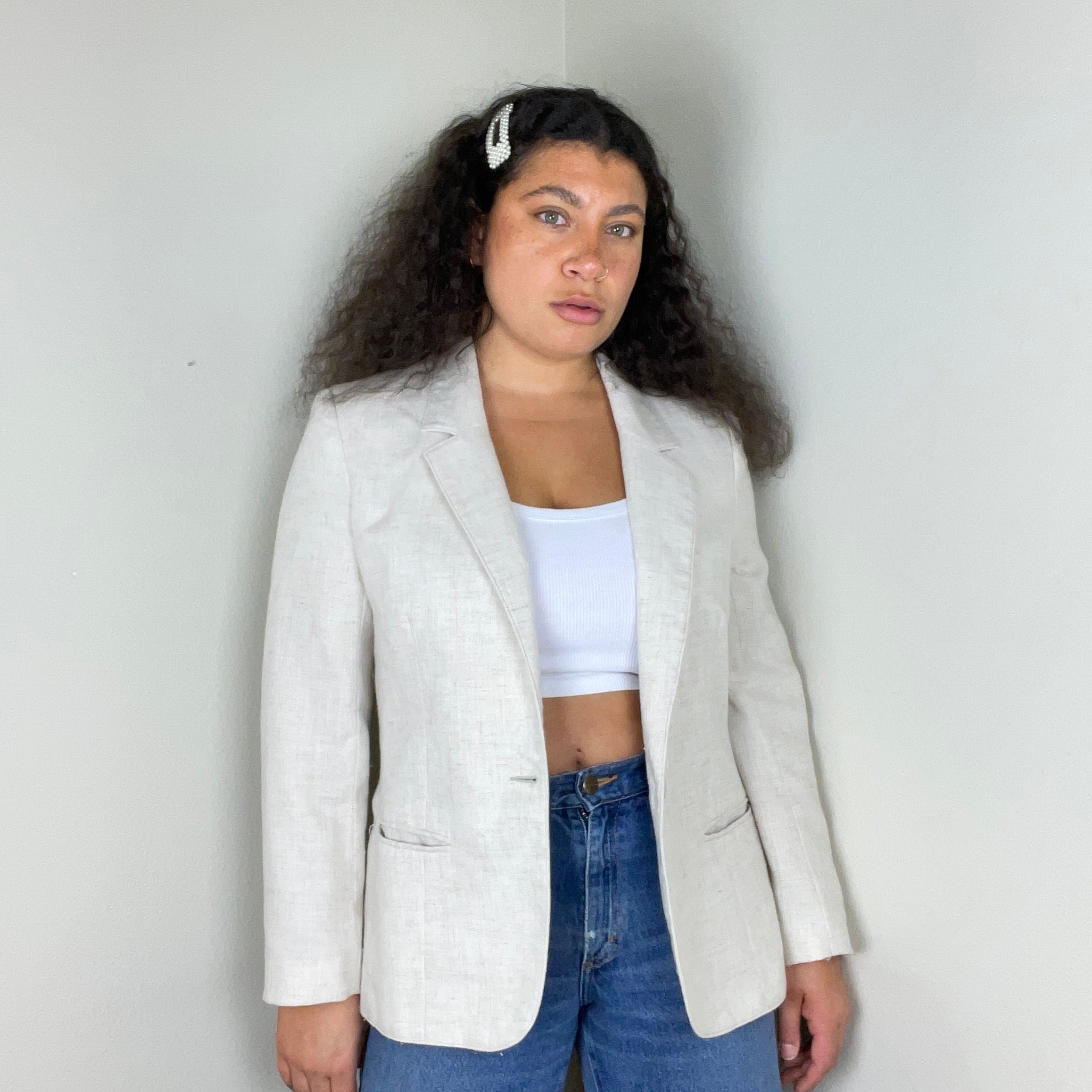 Vintage 90s Beige Blazer Minimalist Downtown Girl Aesthetic Graphic Tee – Warm & Stylish · Must-Have Style