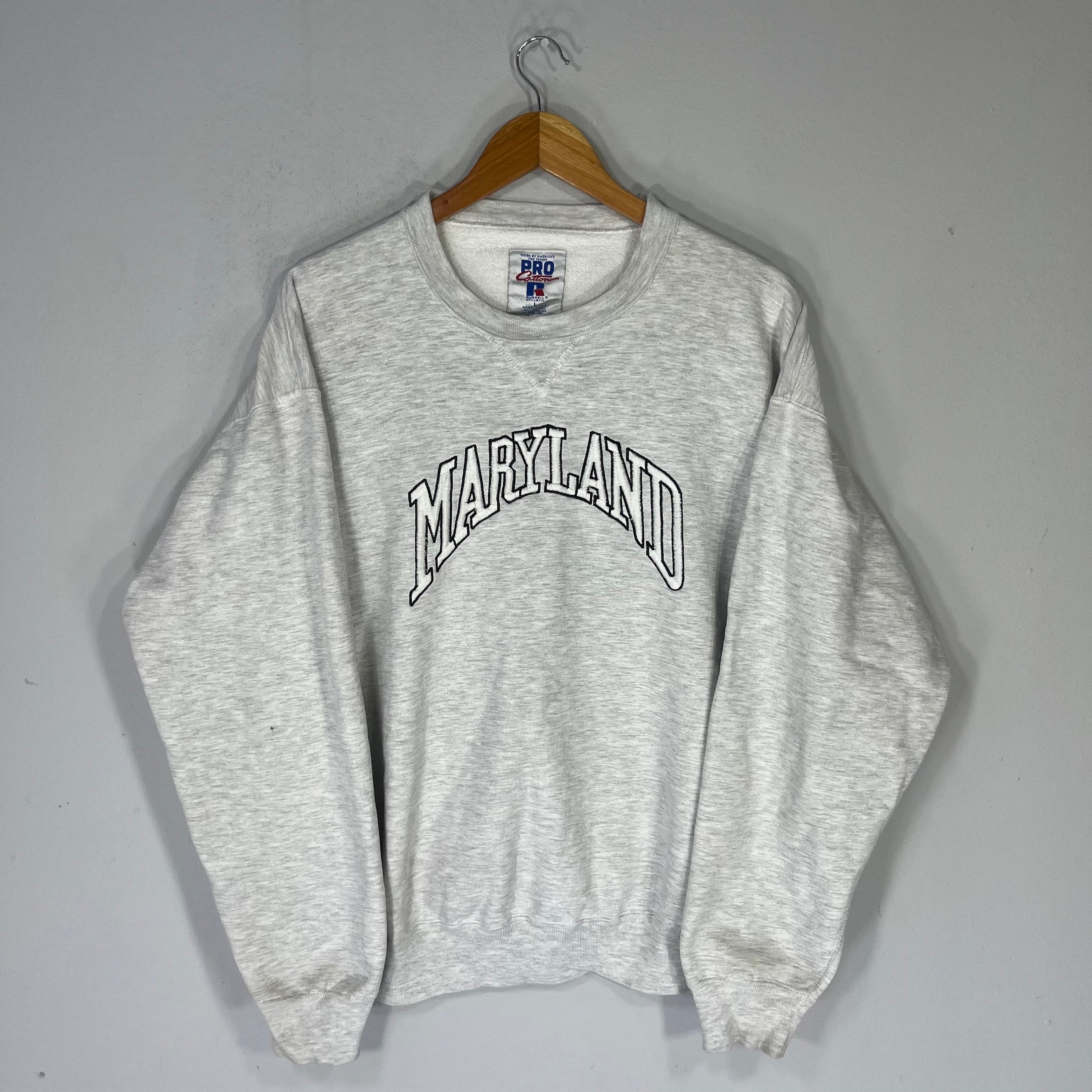 Vintage Russell Tag Maryland Spellout BigLogo Embroidered Sweatshirt Crewneck Pullover Baggie Sweater Maryland Colour Gray Size large Sweatshirt – Cozy Vibes · High-Quality Print