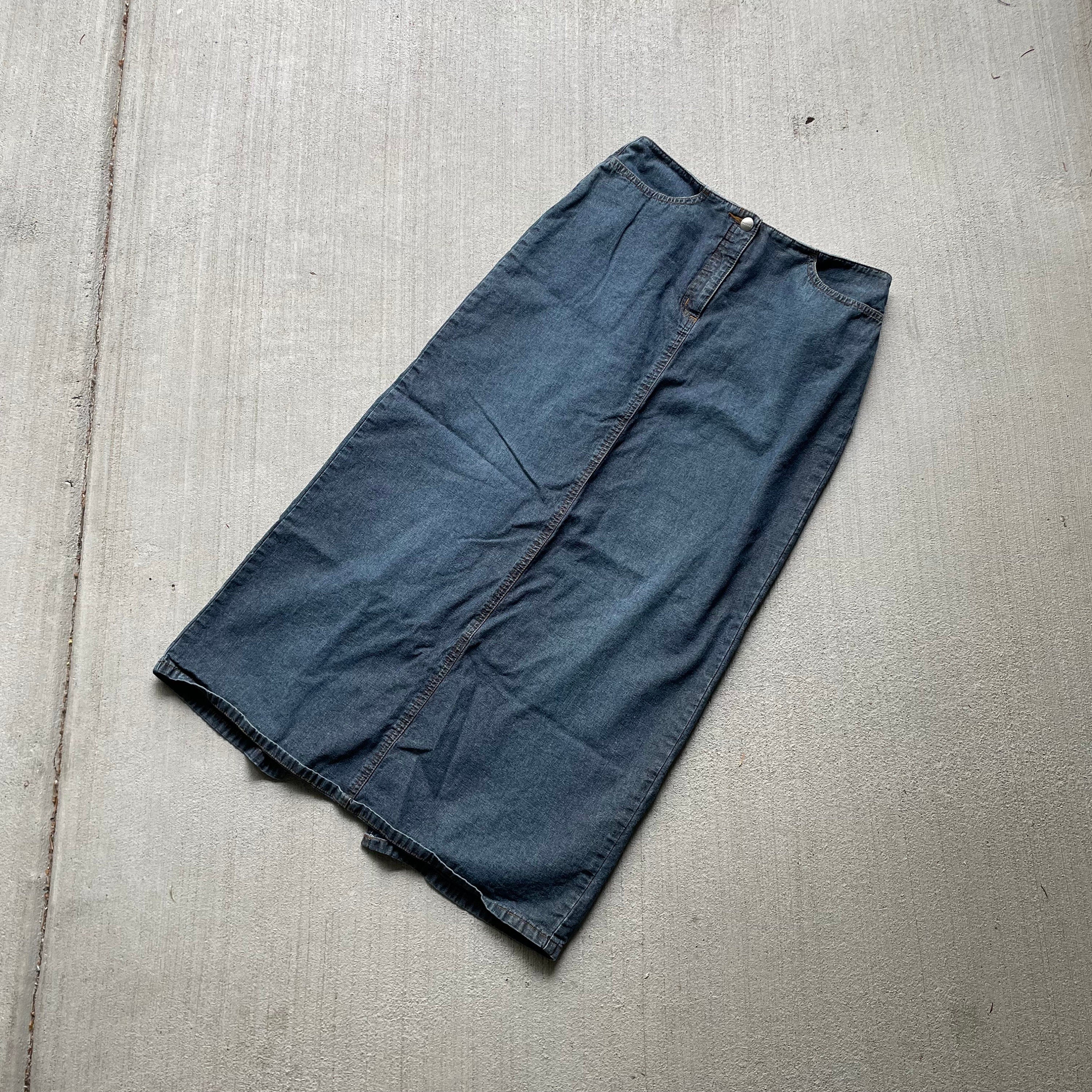 Y2K low rise denim maxi skirt vintage 00s faded jean skirt size sm Graphic Tee – Aesthetic Look · Trending Graphic Apparel