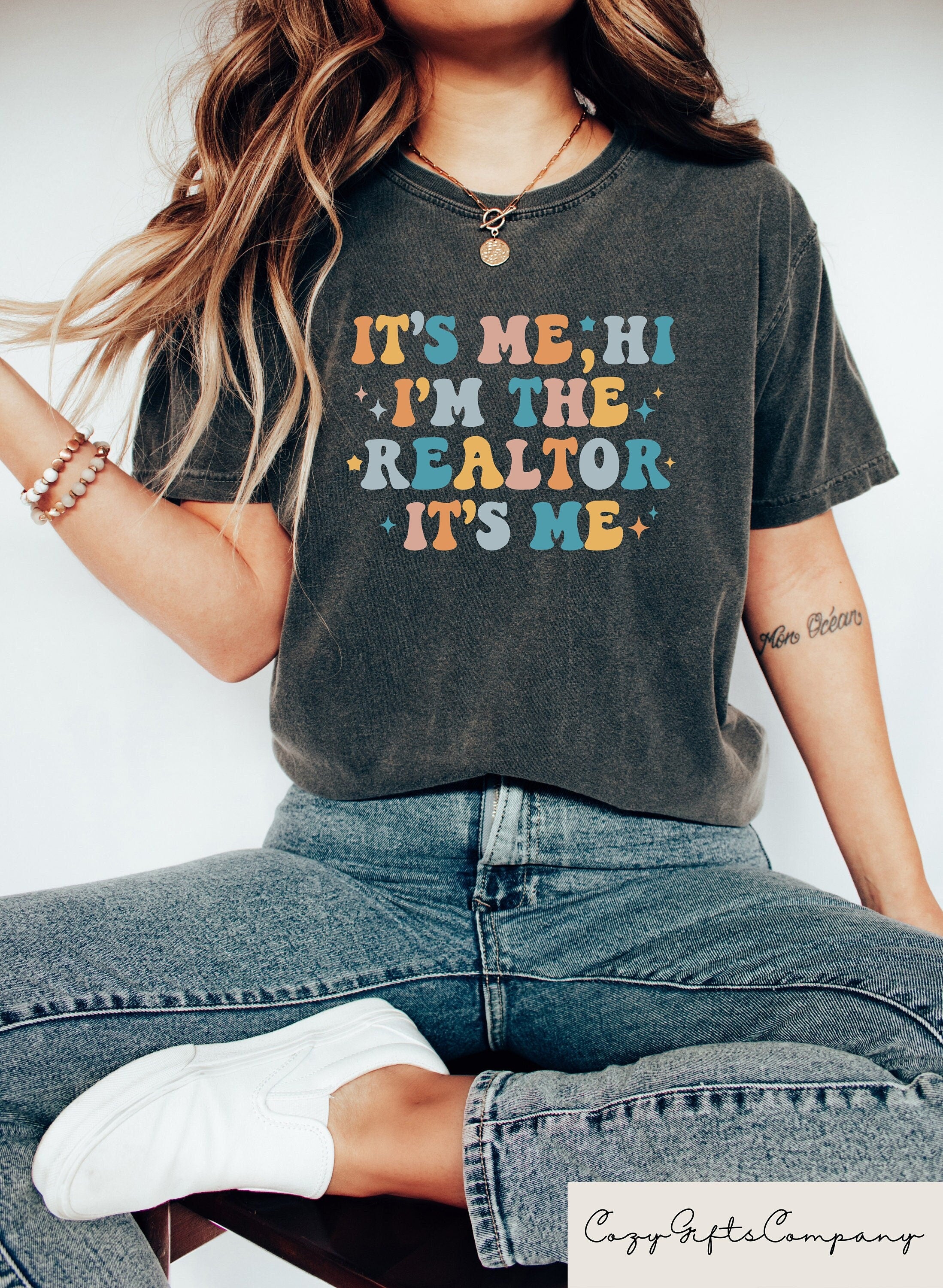 It39s Me Hi I39m The Realtor It39s Me Shirt Real Estate Professional Shirt Real Estate Agent Shirt Real Estate Broker ShirtGift For Realtor Graphic Tee – Bold Style · Must-Have Style