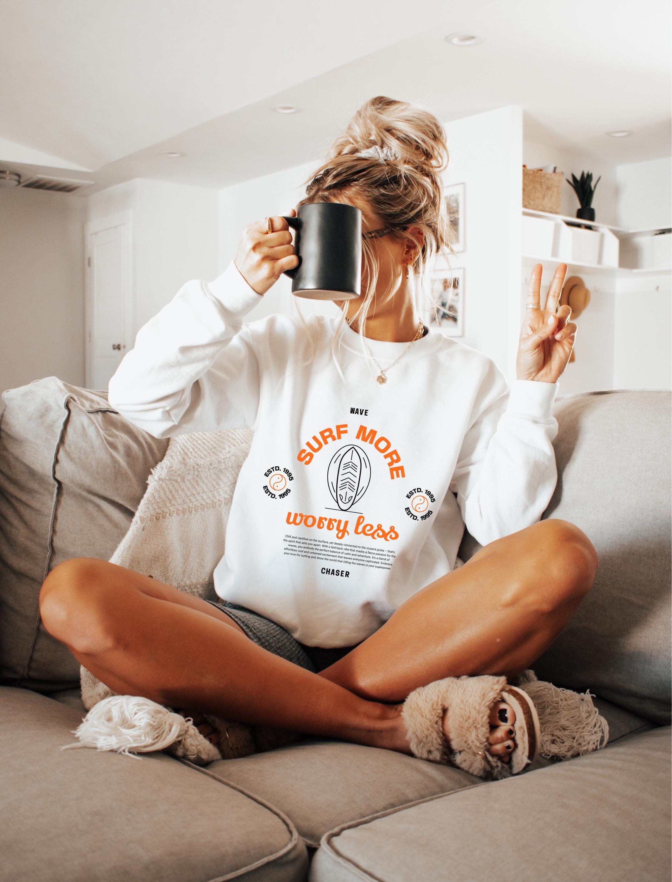 Surfer Sweatshirt Surf Life Shirt Surfer Hoodie Surfen Geschenk Oversized Surf Sweatshirt Reise Shirt Unisex Surfing Shirt Hoodie – Easygoing Wear · Trending Graphic Apparel