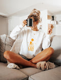 Surf Sweatshirt Born To Surf Bequemer und Stylischer Pullover fr Surfer Damen und Herren Geschenk fr Surf Enthusiasten Sweatshirt – Feel-Good Design · Top Pick For Any Outfit