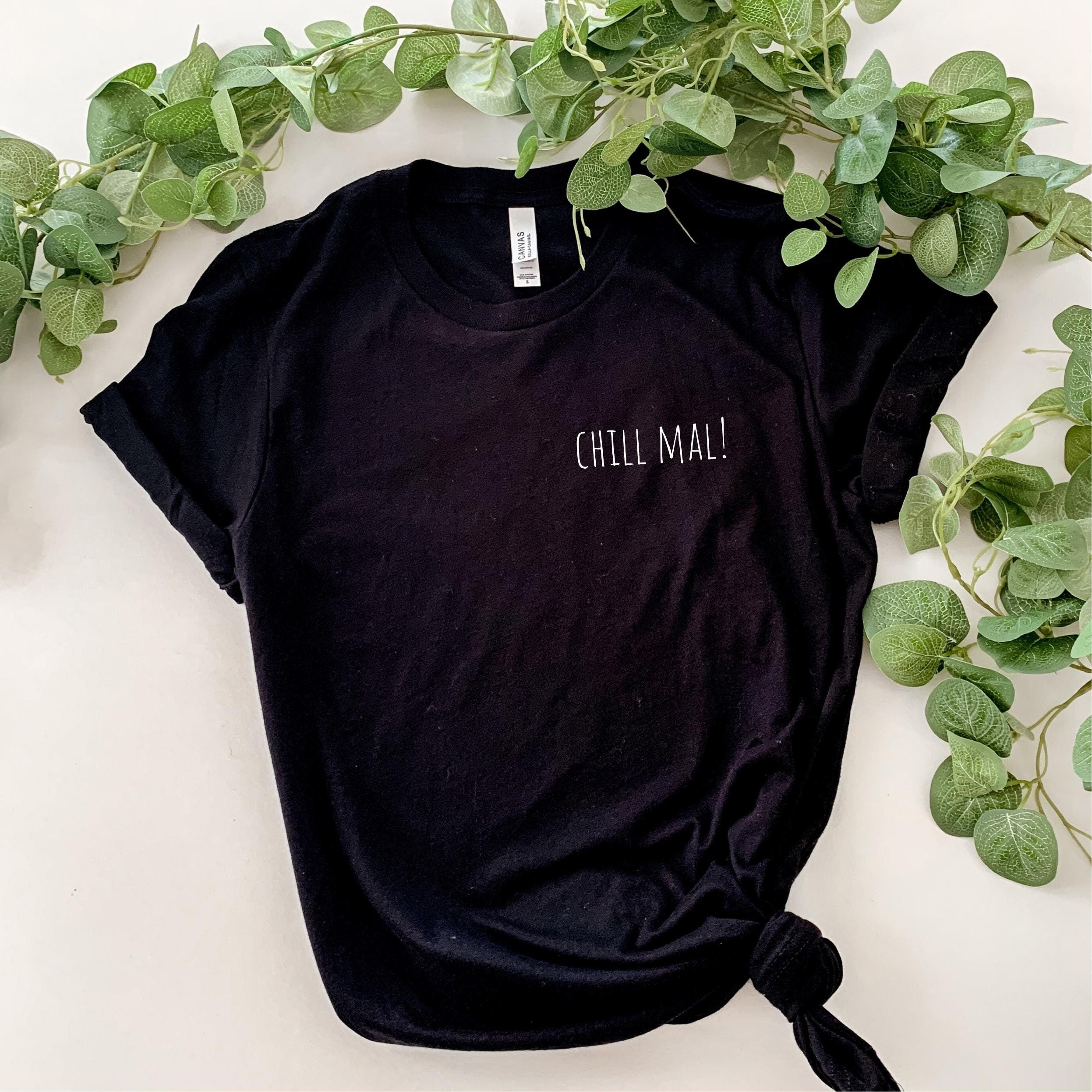 Chill Mal Sarkastisches T Shirt Ironisches Spruch Shirt Lustiges Statement Humorvoll Witziges Geschenk Entspannungs Shirt Graphic Tee – Easygoing Wear · Trending Graphic Apparel