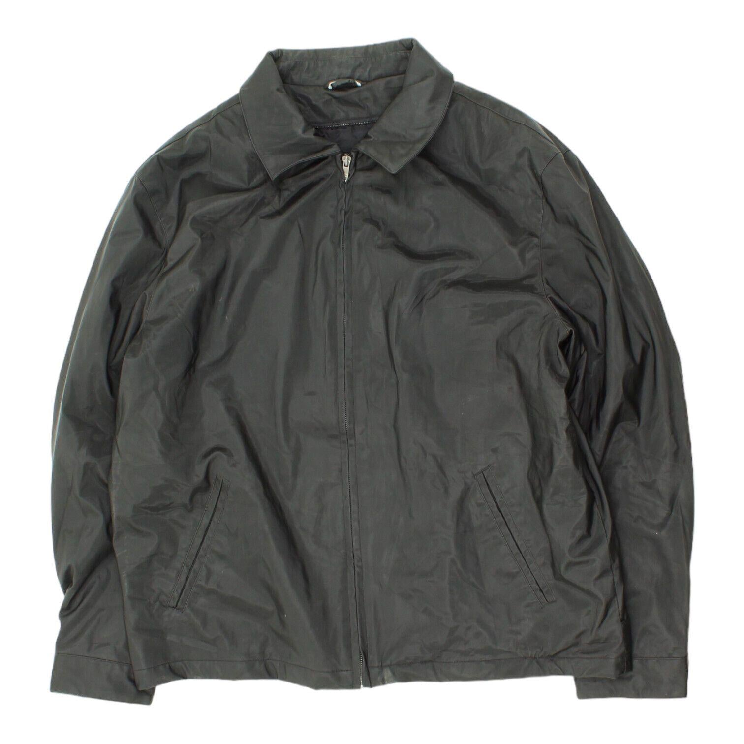 Guess Mens Black Quilted Full Zip Jacket Vintage High End Designer VTG Graphic Tee – Aesthetic Look · Must-Have Style