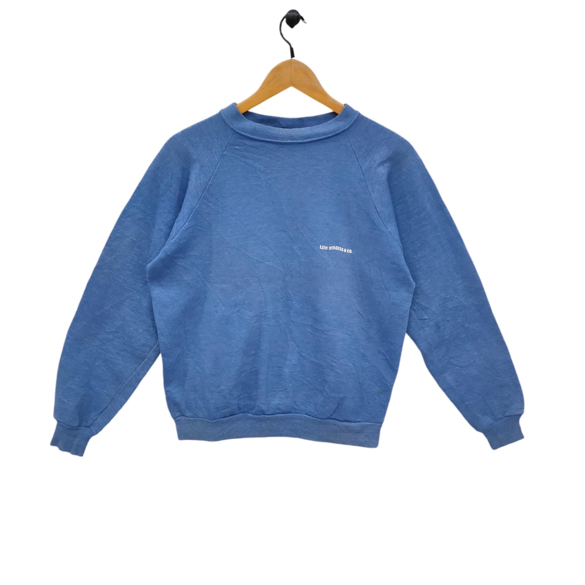 Vtg Levi39s Raglan Sweatshirt Medium Vintage Levi Strauss Co Sweater Jumper Crewneck Made in USA Blue Size M Sweatshirt – Aesthetic Look · Must-Have Style