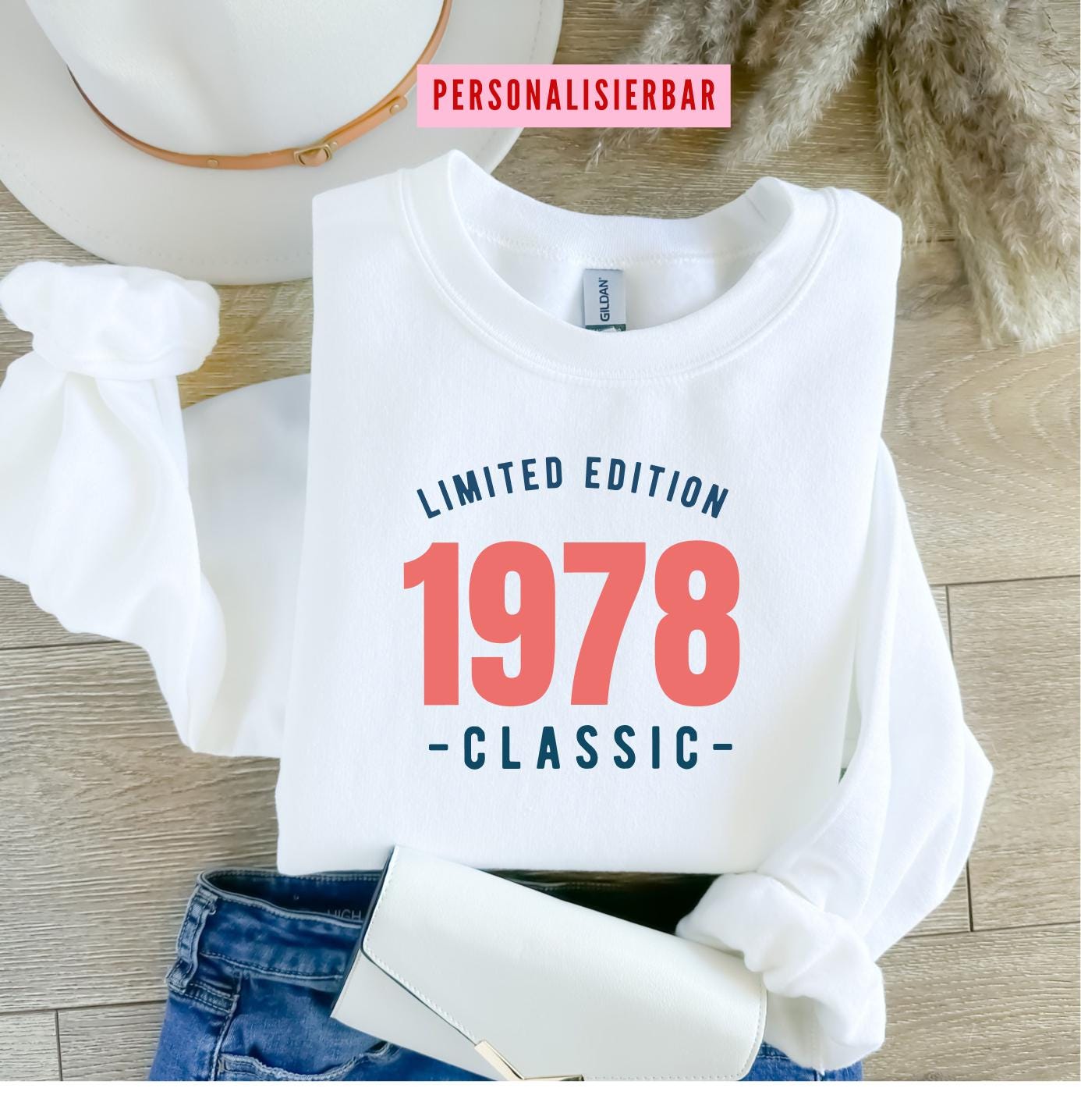 Personalisierbares Sweatshirt mit individueller Jahreszahl Custom Sweatshirt mit Jahreszahl Individuelles Sweatshirt mit Jahreszahl Sweatshirt – Aesthetic Look · Must-Have Style