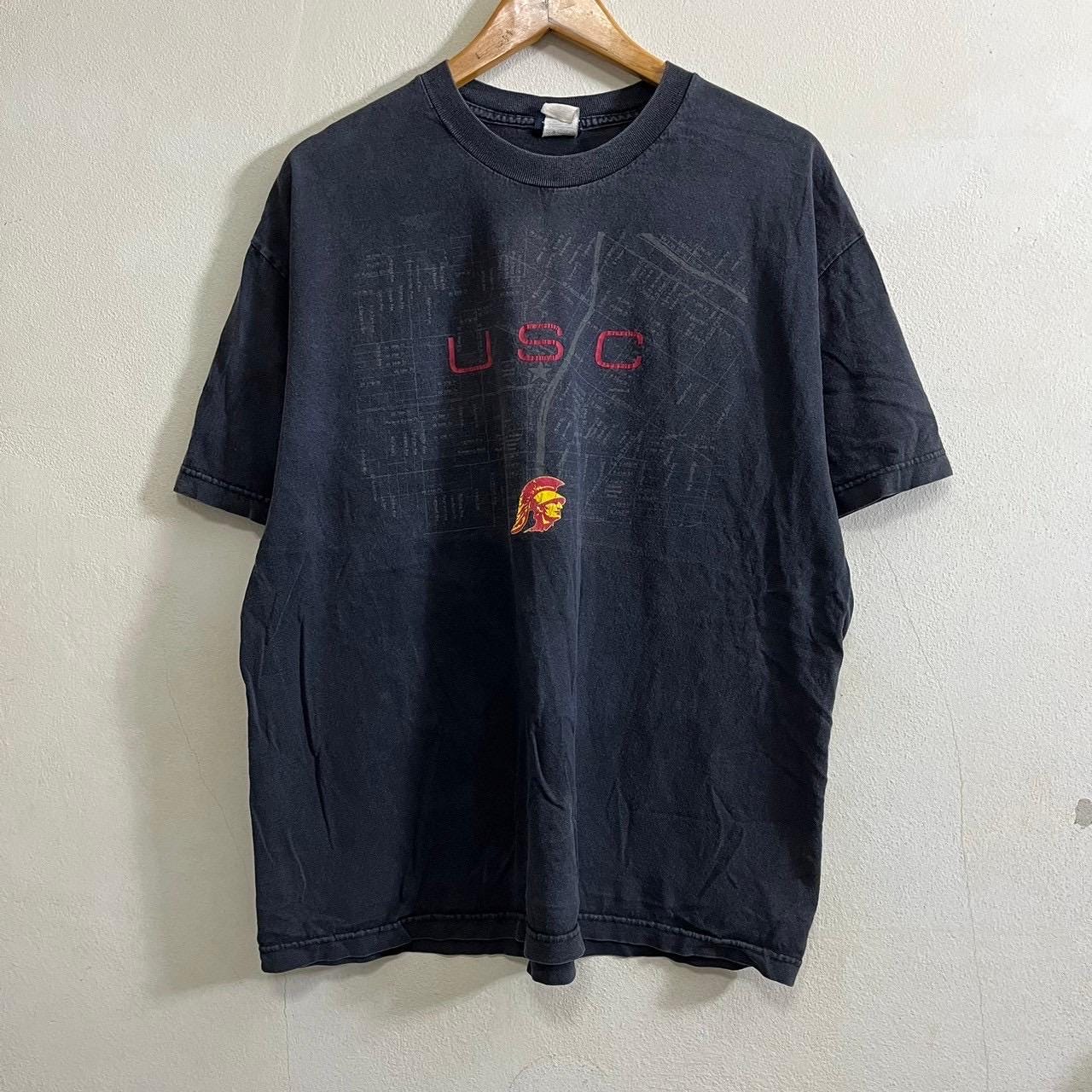 Vintage USC Trojans T shirt Graphic Tee – Warm & Stylish · High-Quality Print