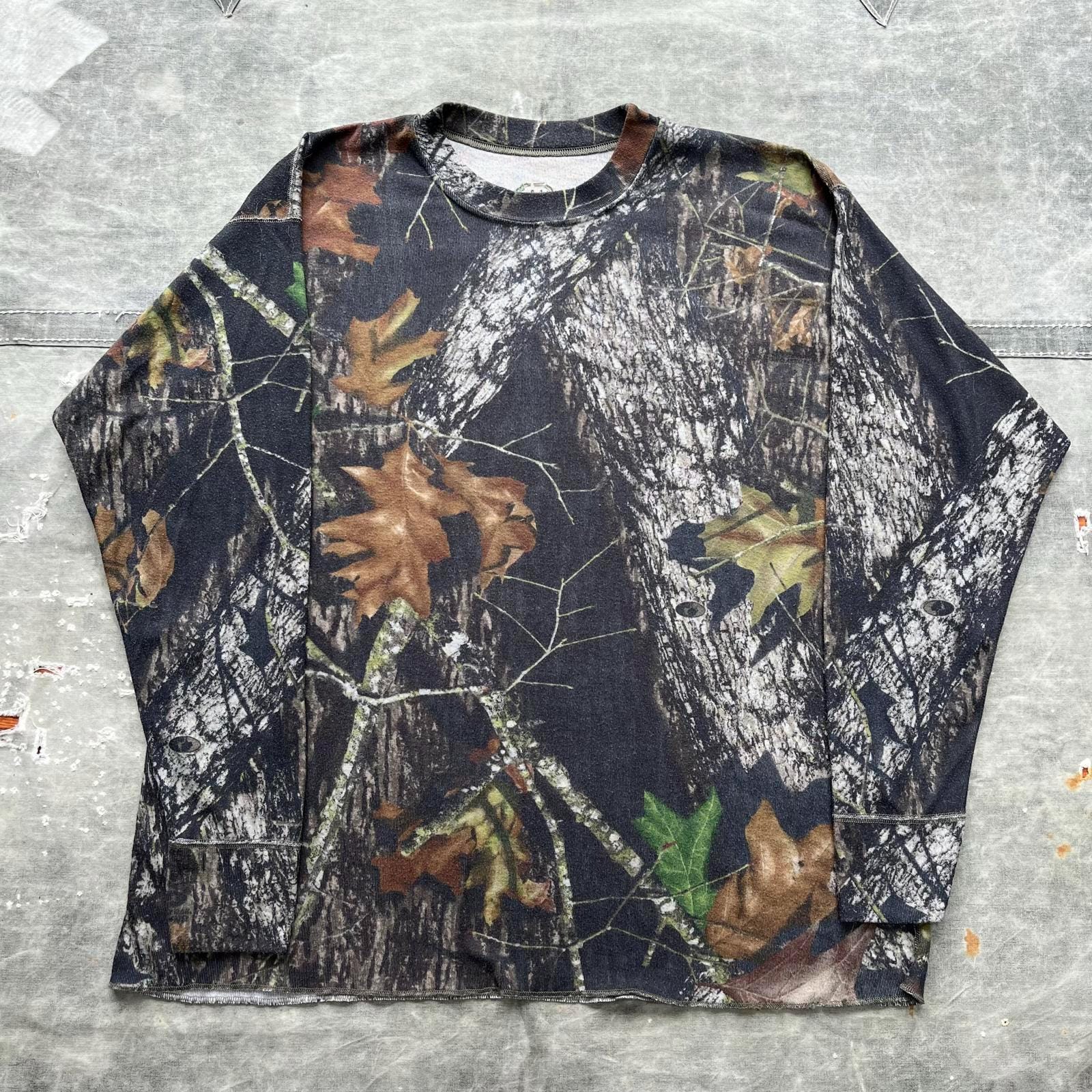 Vintage Y2K Mossy Oak Break Up Camo Grunge Thermal Shirt Graphic Tee – Easygoing Wear · Must-Have Style