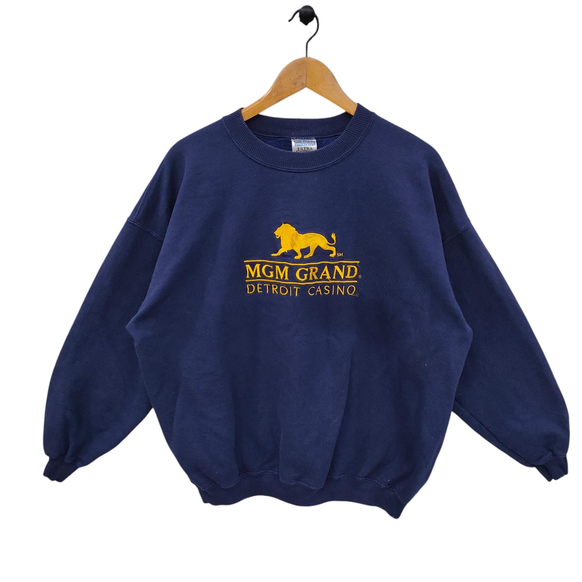 90s Mgm Grand Detroit Casino Embroidery Sweatshirt X Large Vintage Casino Sweater Crewneck Navy Blue Size XL Sweatshirt – Aesthetic Look · Trending Graphic Apparel