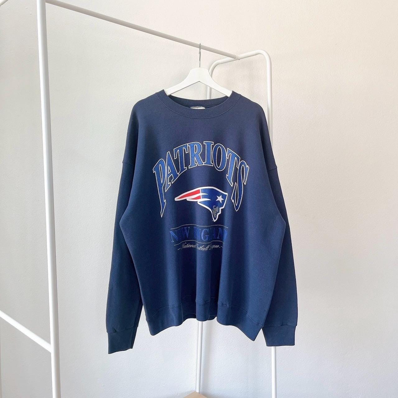 90s New England Patriots NFL Lee blue sweatshirt XXL Sweatshirt – Bold Style · Top Pick For Any Outfit