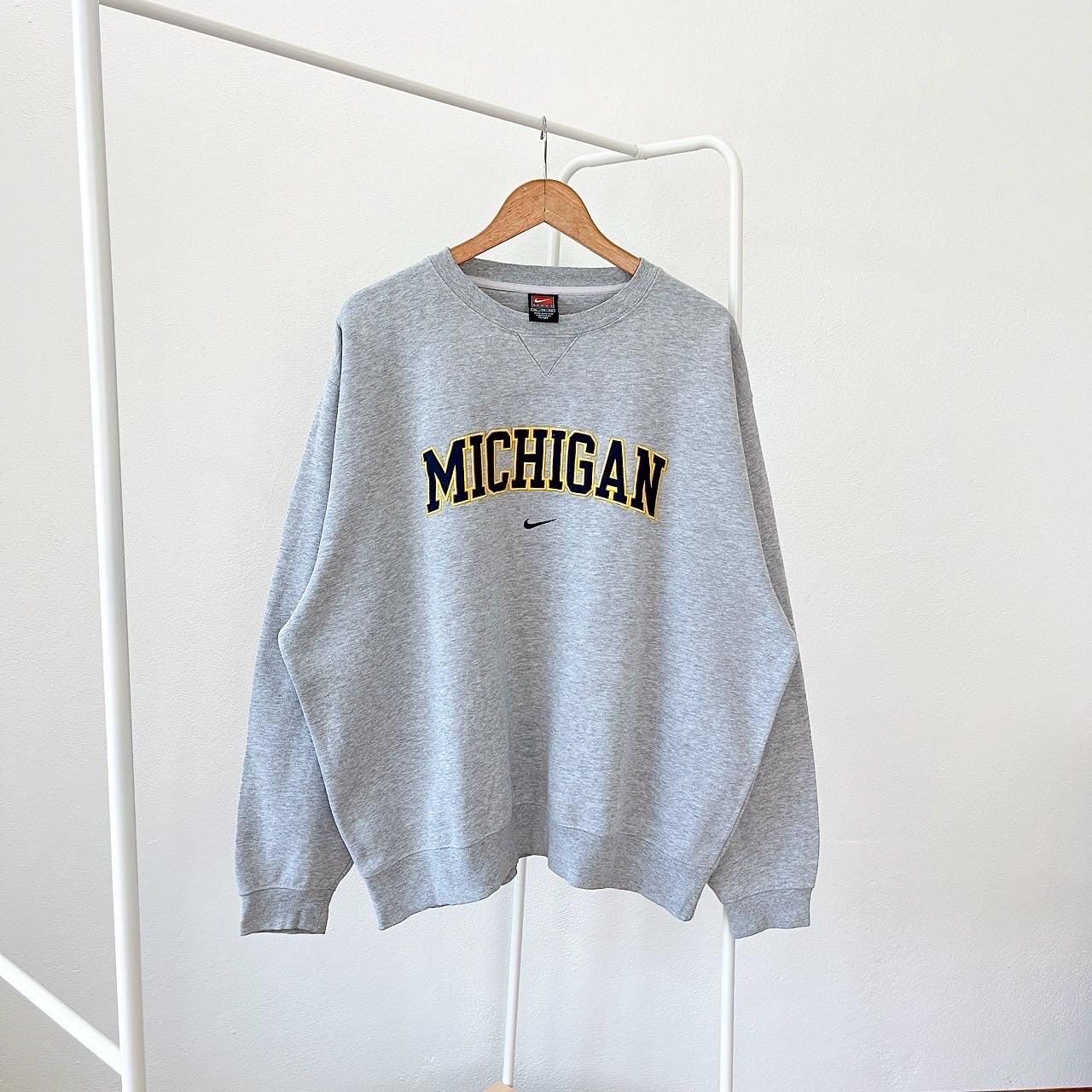 90s Michigan Wolverines Nike gray sweatshirt XL Sweatshirt – Cozy Vibes · High-Quality Print