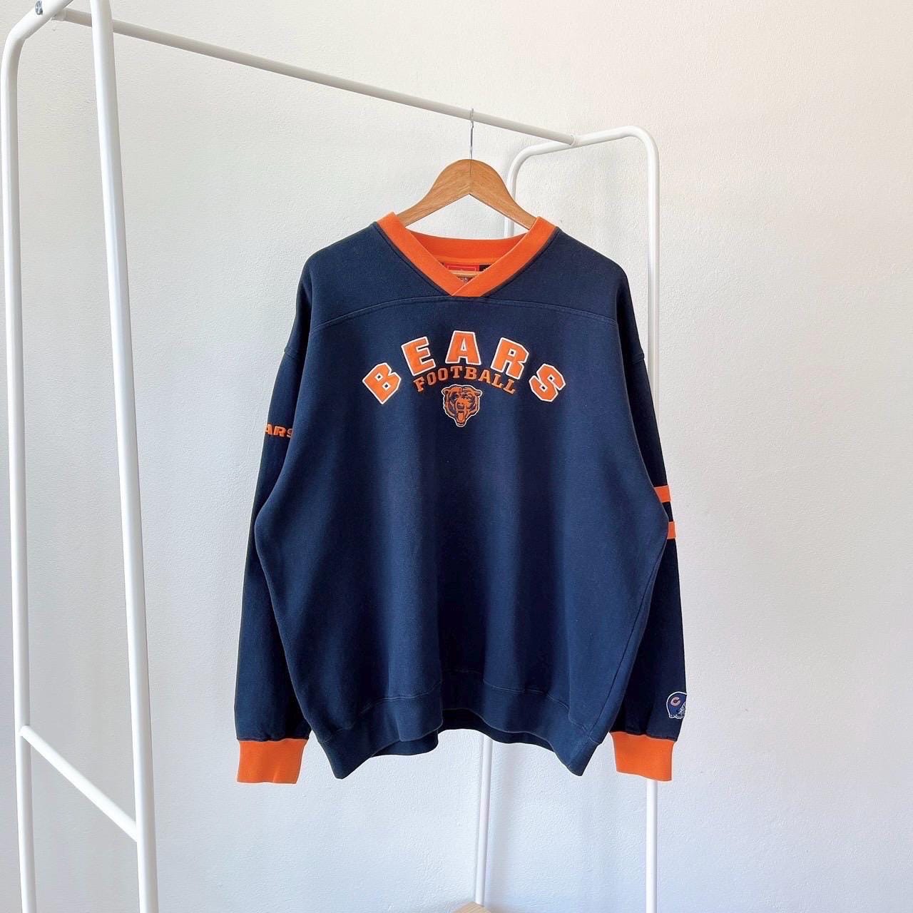 Vintage 90s Chicago Bears football vintage NFL embroidery blue sweatshirt XL Sweatshirt – Aesthetic Look · Trending Graphic Apparel