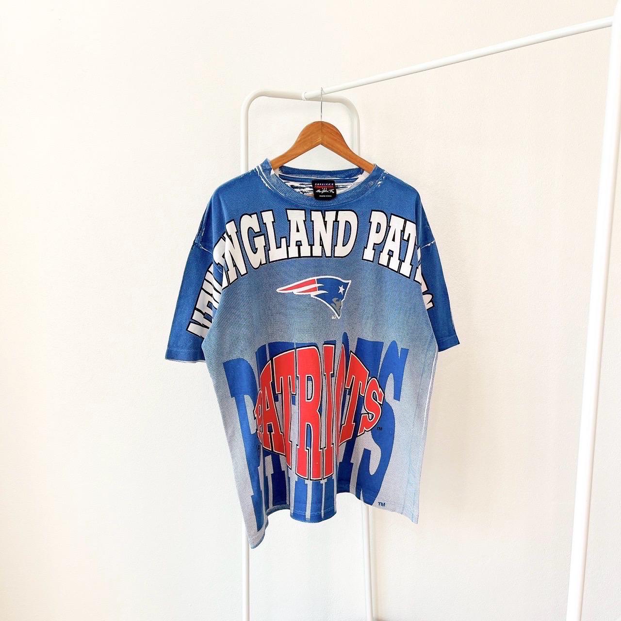 Vintage 90s New England Patriots football Americas favorites OVP blue t shirt XL Graphic Tee – Bold Style · Must-Have Style