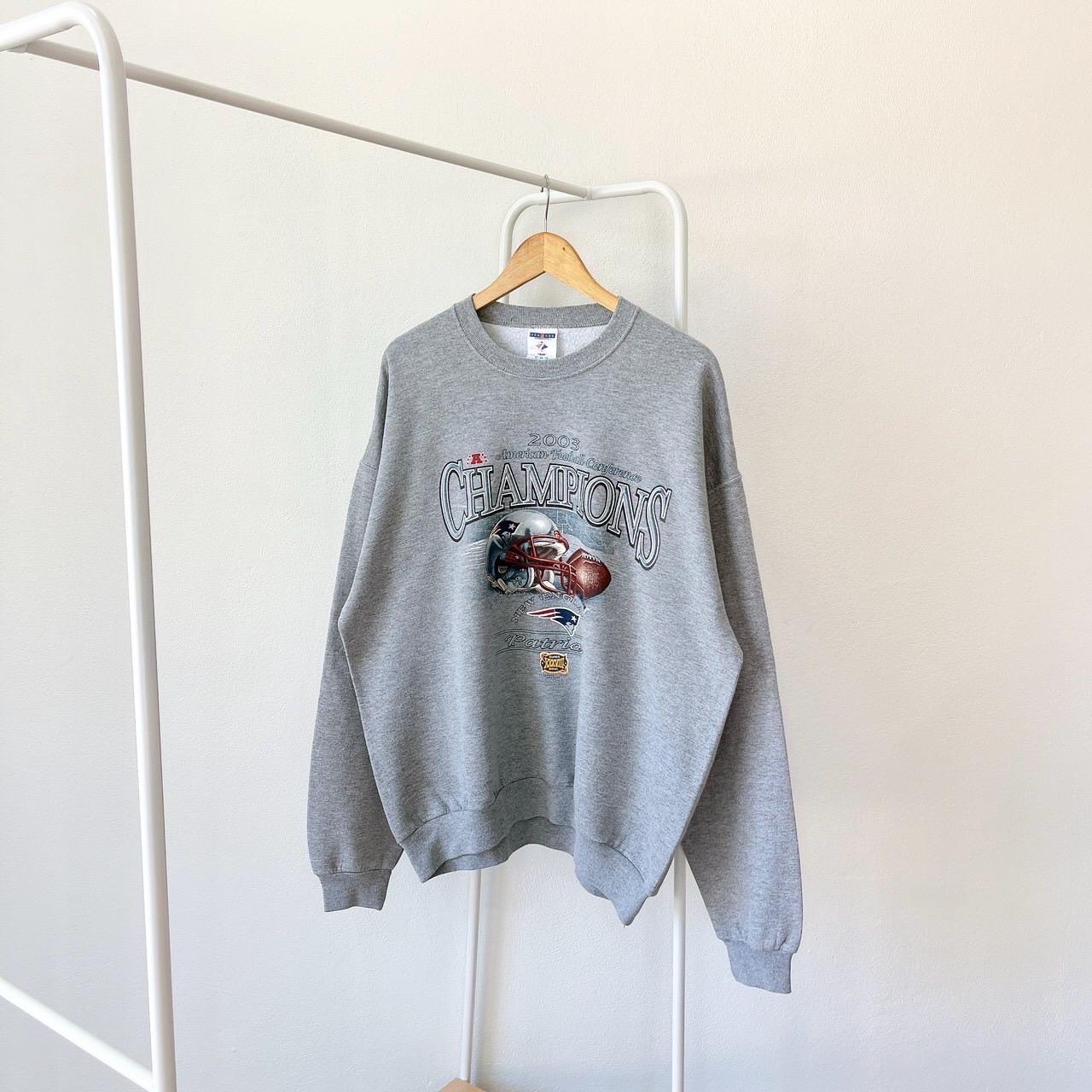 Vintage 00s New England Patriots Vintage Jerzees gray sweatshirt L Sweatshirt – Fan Favorite · Perfect For Daily Wear
