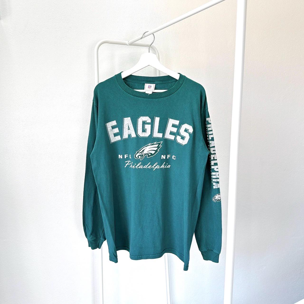 Vintage 00sPhiladelphia Eagles football NFL green long sleeves M Graphic Tee – Everyday Comfort · High-Quality Print
