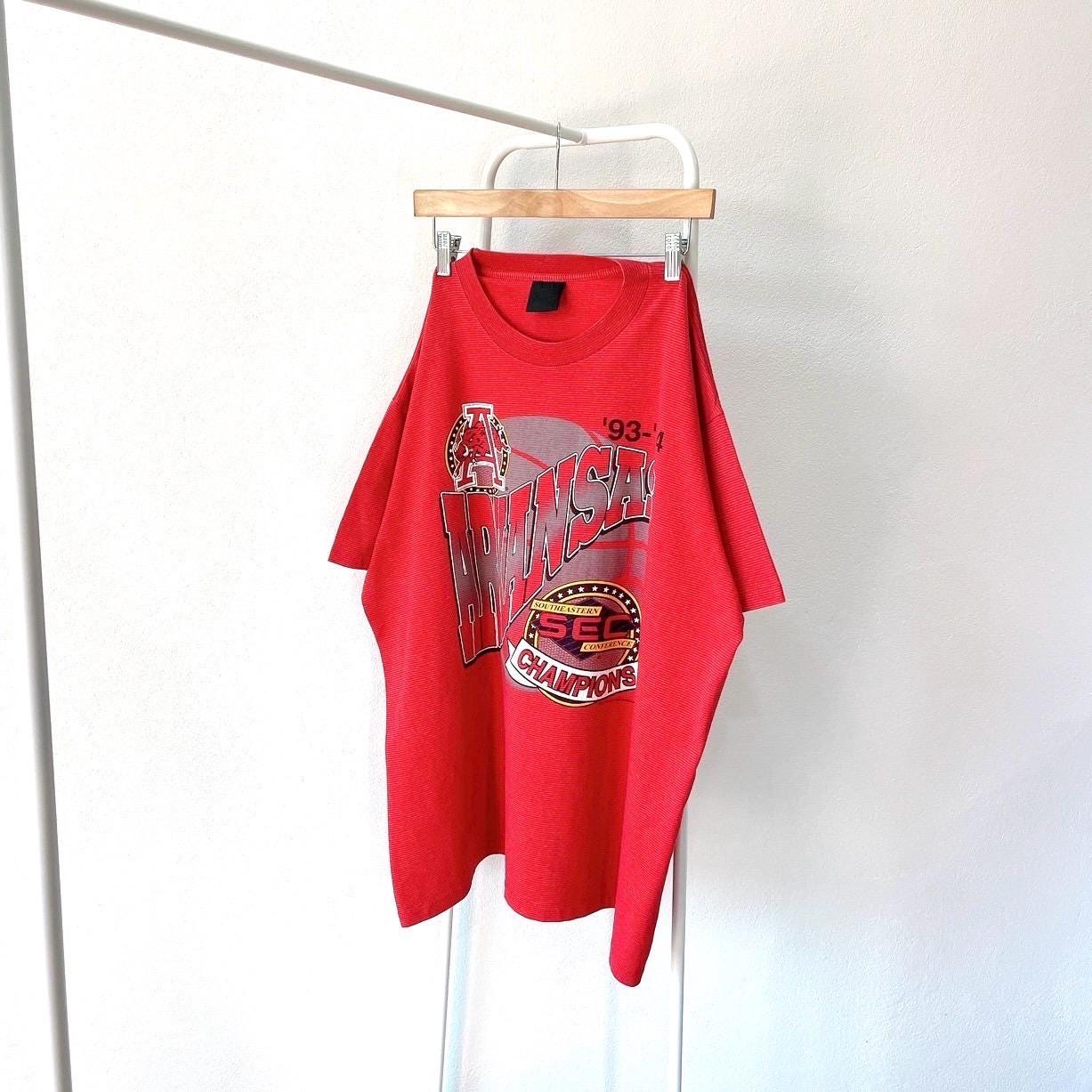 90s Arkansas Razorbacks Vintage NCAA red t shirt XL Graphic Tee – Feel-Good Design · Perfect For Daily Wear