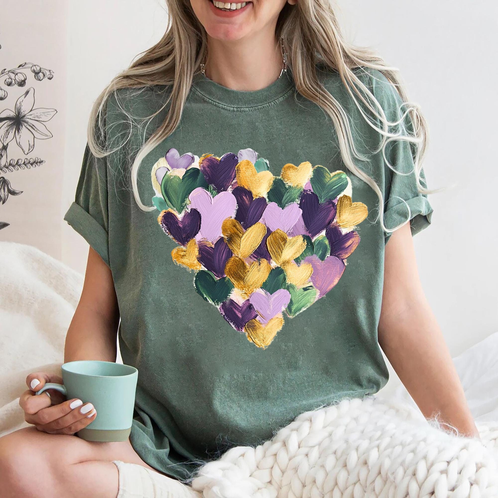 Mardi Gras Brushstroke Heart Shirt Fat Tuesday Festival Tee Louisiana Mardi Gras Coquette Shirt Mardi Gras Sweatshirt Gift Sweatshirt – Aesthetic Look · Perfect For Daily Wear