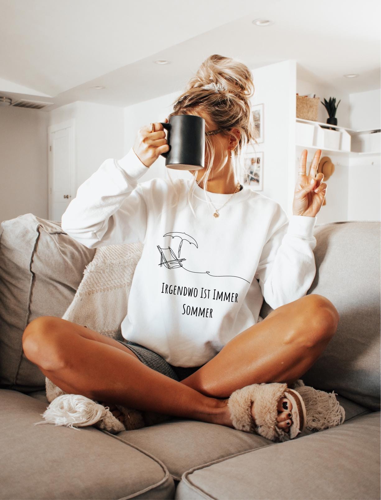 Irgendwo ist immer Sommer Pullover Kuscheliges Sweatshirt fr Sommer Vibes Perfekt fr Reisefans Strandliebhaber Sweatshirt – Fan Favorite · High-Quality Print