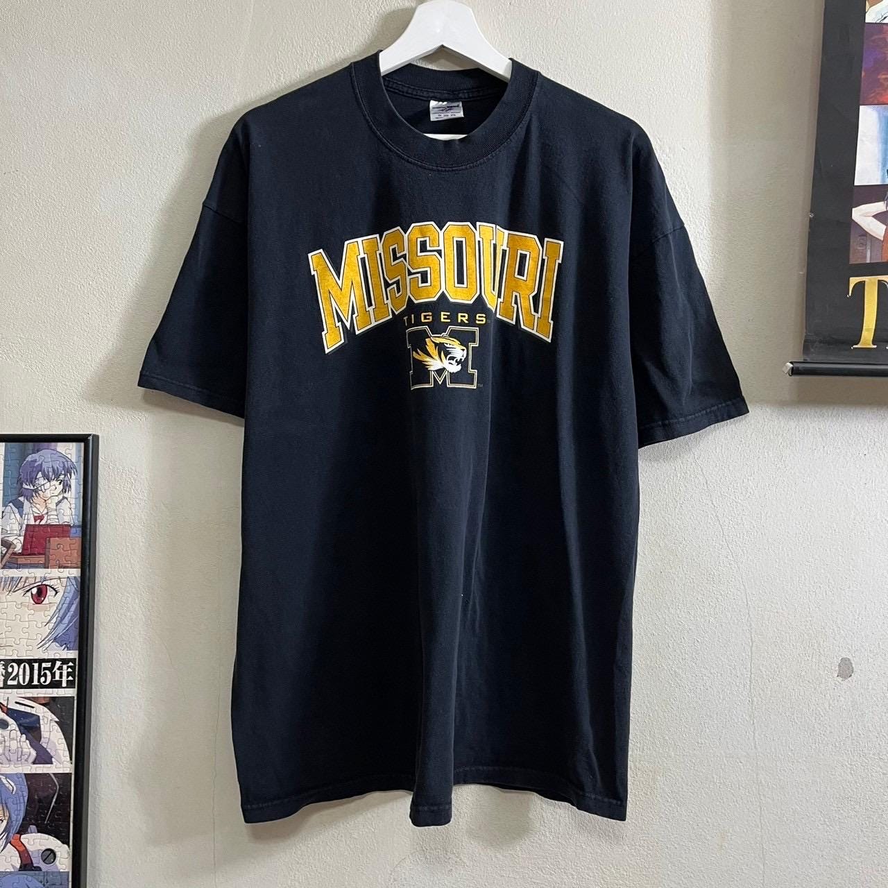 Vintage Missouri Tigers T shirt size 2XL Graphic Tee – Warm & Stylish · Trending Graphic Apparel