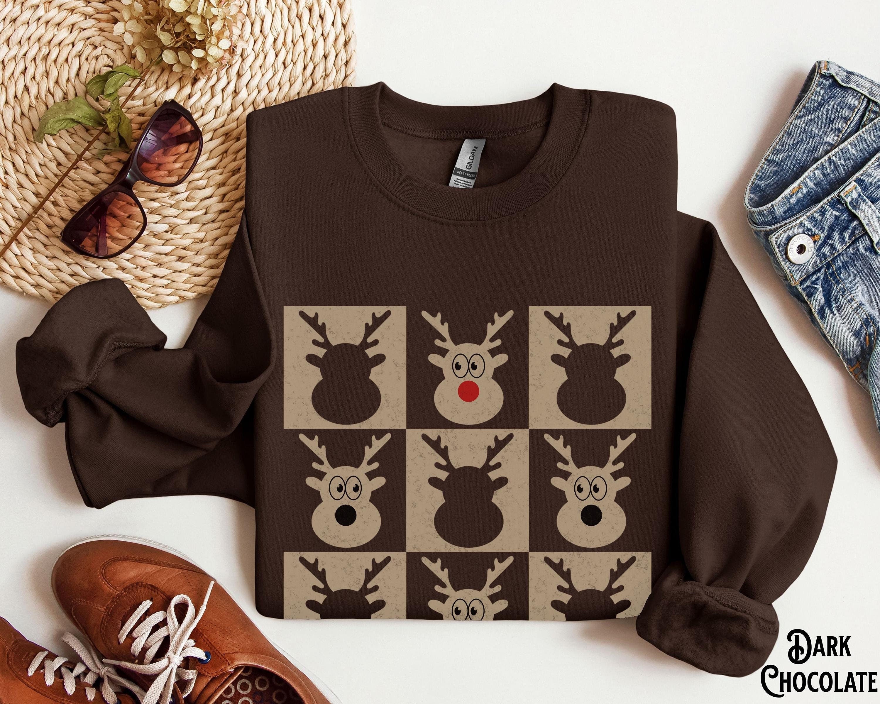 Reindeer Sweatshirt Checkered Rudolph Boho Christmas Vintage Checkerboard Trendy Aesthetic Holiday Sweater Sweatshirt – Feel-Good Design · High-Quality Print
