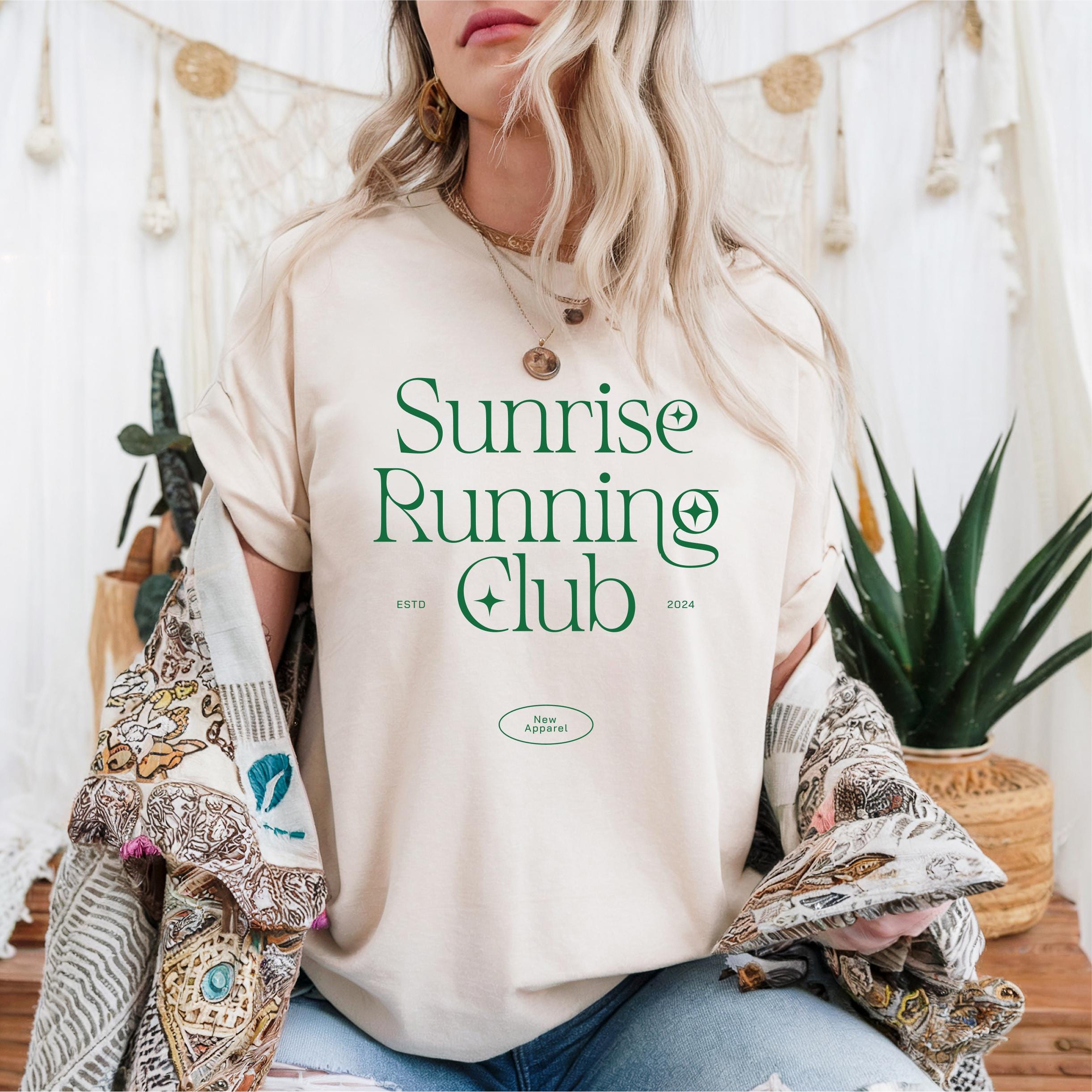 Sunrise Running Club Shirt Lufer T Shirt Running Shirt Geschenk fr Jogger Marathon Shirt Sport Shirt fr Lufer Graphic Tee – Fan Favorite · Great Gift For Fans