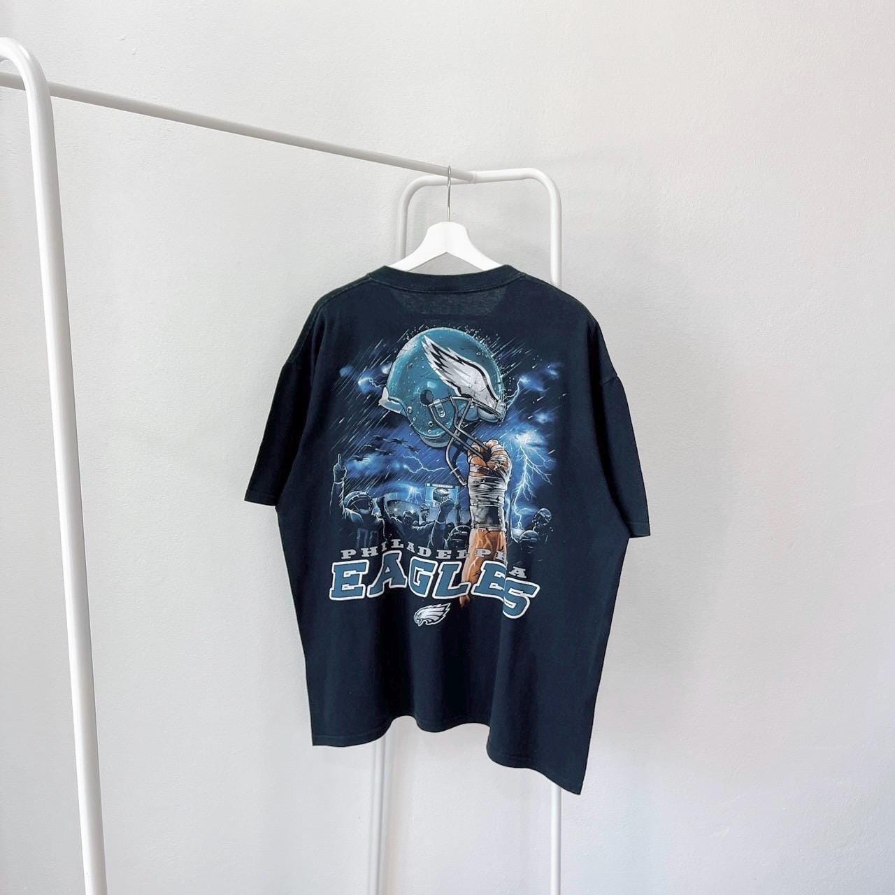 Vintage 00s Philadelphia Eagles football vintage black t shirt XL Graphic Tee – Aesthetic Look · Must-Have Style