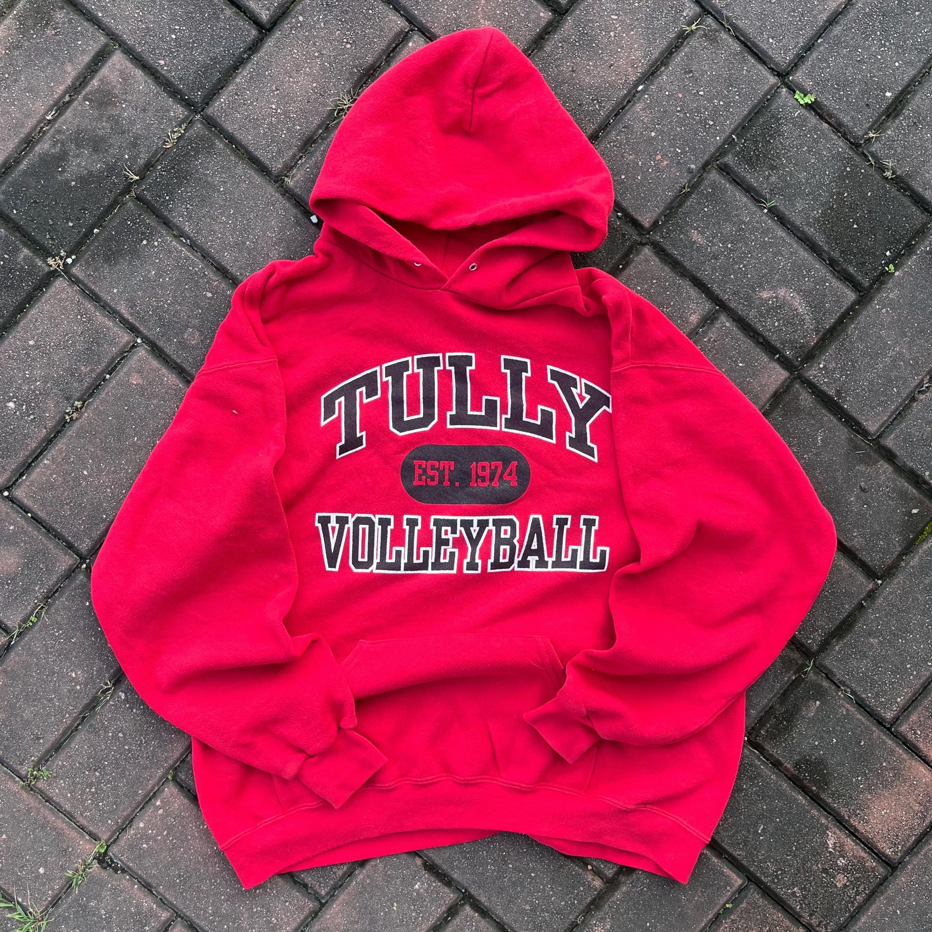 Vintage Y2K Lee Tag Tully Volleyball Spellout Big Logo Printed Sweatshirt Hooded Pullover Crewneck Sweater Baggie Colour Red Size Large Sweatshirt – Aesthetic Look · High-Quality Print