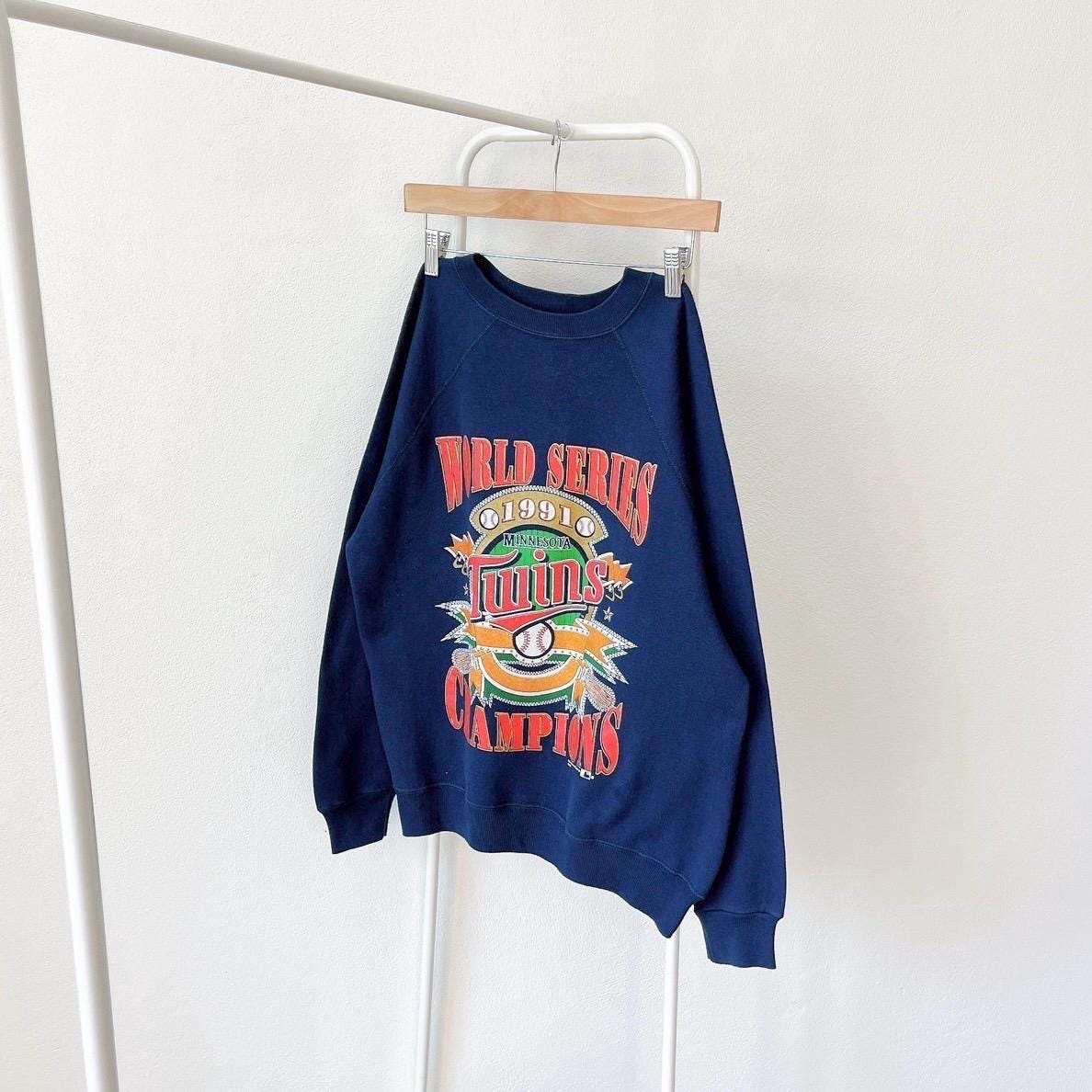 Vintage 90s Minnesota Twins baseball 1991 World Series vintage rambles blue sweatshirt M Sweatshirt – Fan Favorite · Must-Have Style