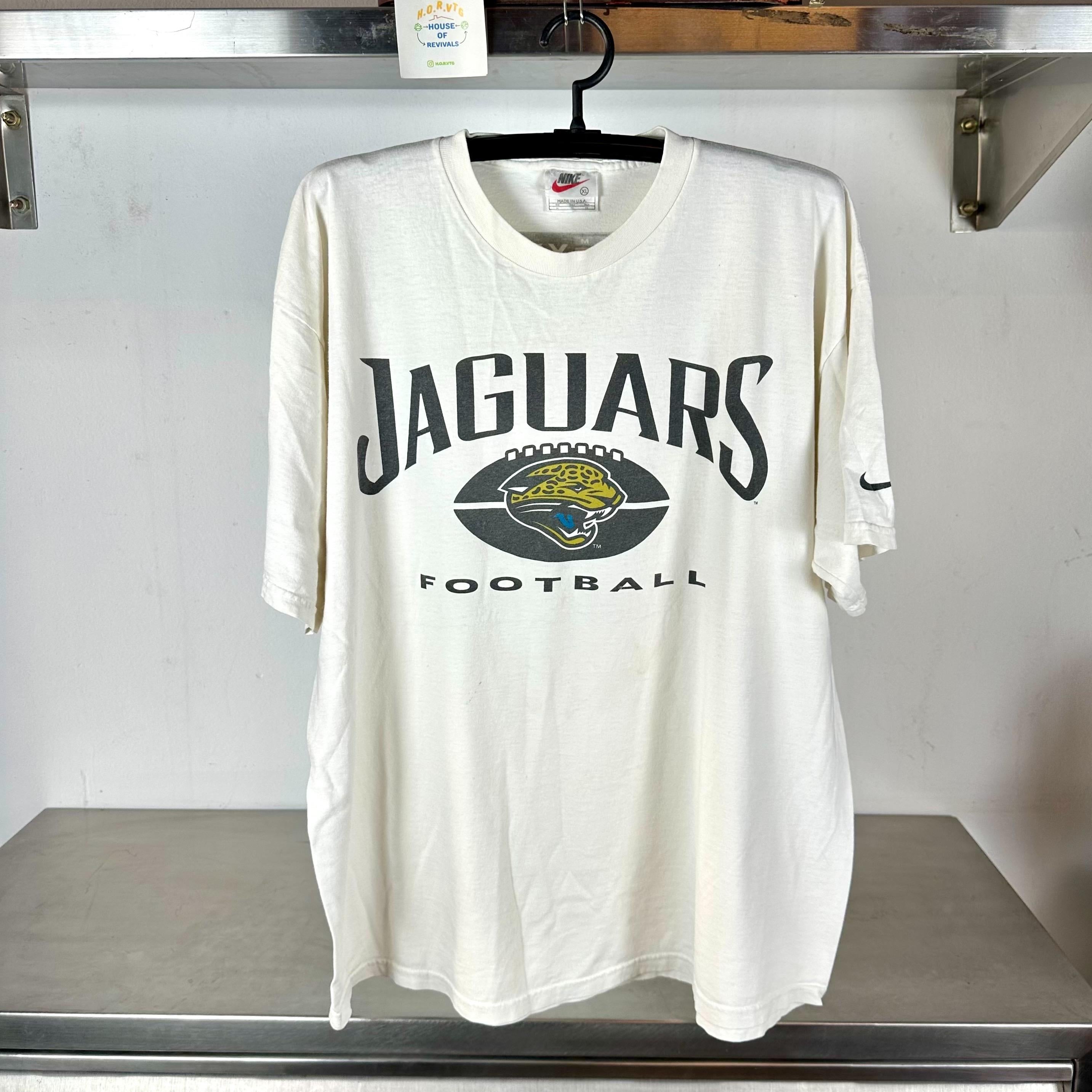 Vintage 90s Nike Jacksonville Jaguars Football NFL XL T shirt Jacksonville Jaguars Tshirt Vintage Football Tshirt Vintage Sports Tshirt Graphic Tee – Aesthetic Look · Great Gift For Fans