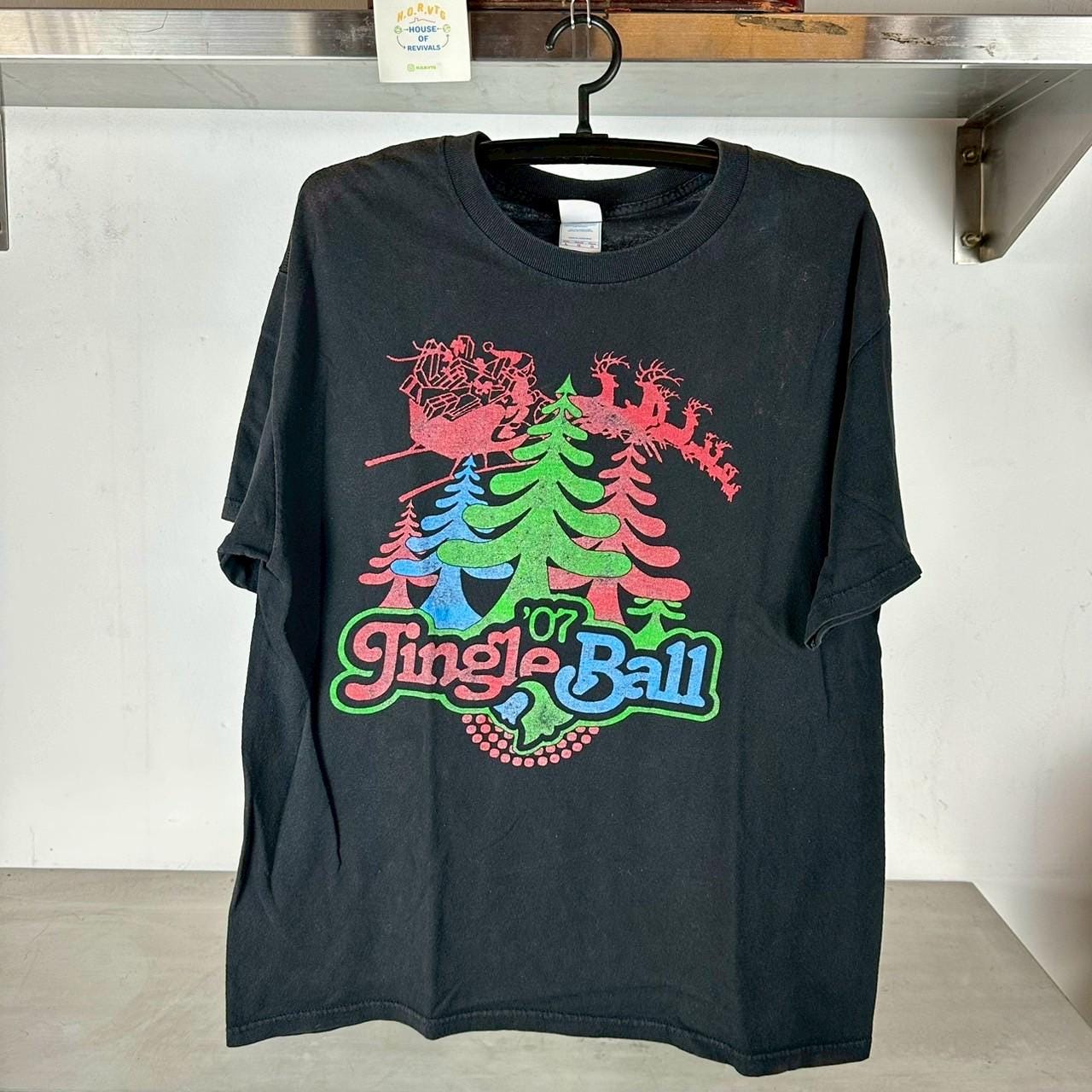 Vintage 2007 Jingle Ball Festival Avril Lavigne Timbaland Fall Out Boy Good Charlotte Promo T shirt Vintage Band T Shirt Graphic Tee – Cozy Vibes · Top Pick For Any Outfit