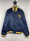 Vintage 80s Starter West Virginia Mountaineers Navy Satin Varsity Jacket Size L Graphic Tee – Aesthetic Look · High-Quality Print
