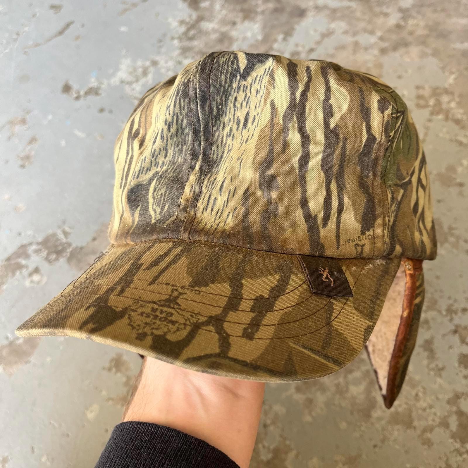 Vintage Browning Mossy Oak Original Camo Thinsulate Goretex Hat USA Made Graphic Tee – Easygoing Wear · High-Quality Print