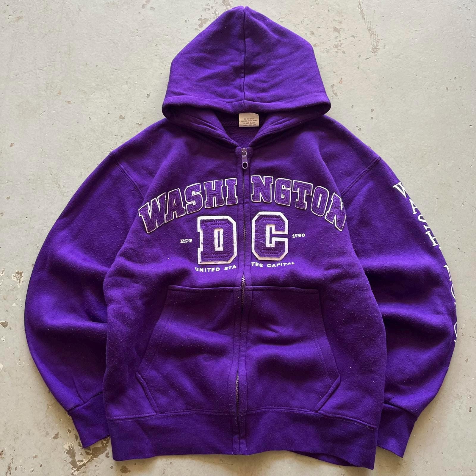 Vintage Y2K Washington Huskies DC Embroidery Full Zip Hoodie Hoodie – Premium Graphic · Top Pick For Any Outfit