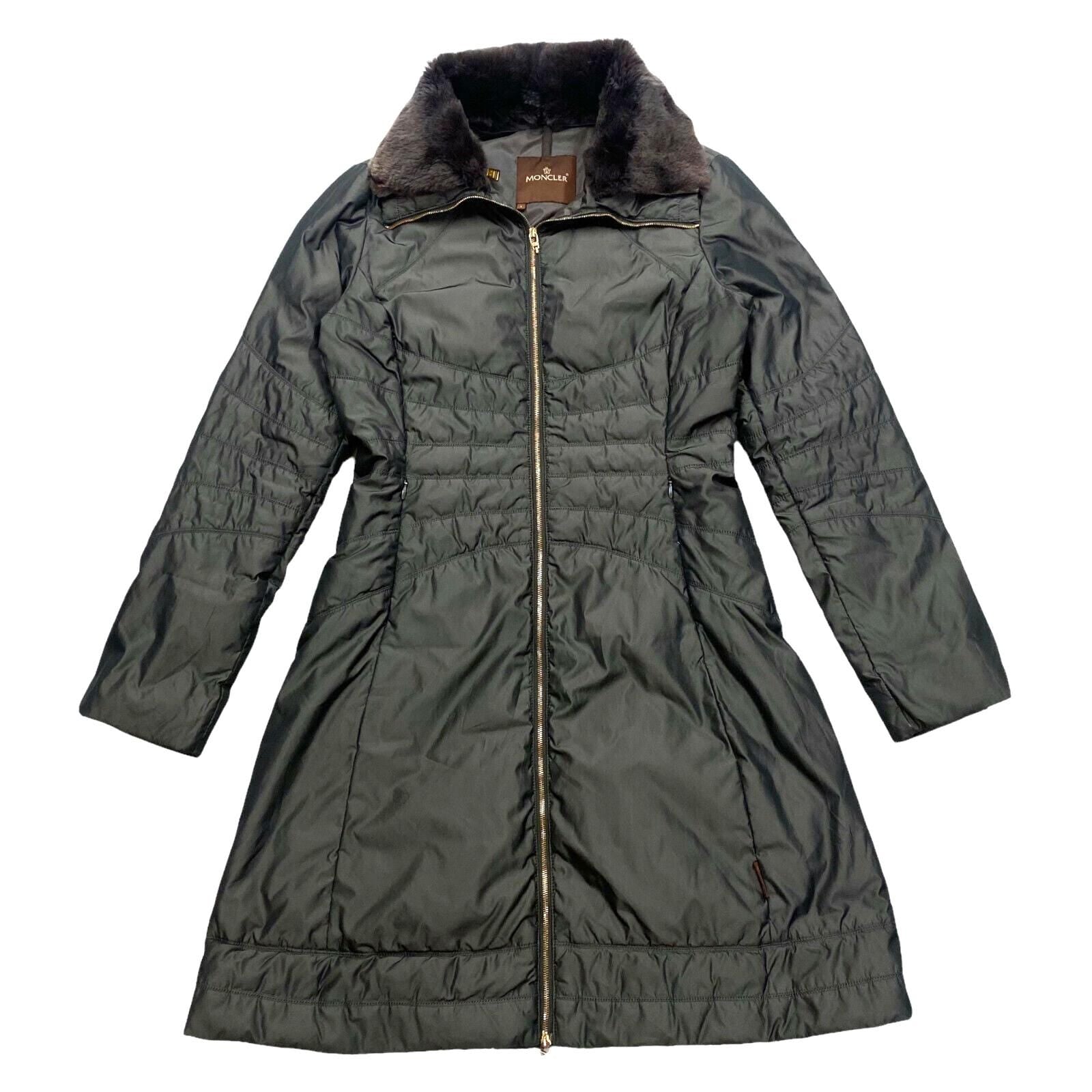 Moncler Womens Grey Coat Vintage High End Designer Fluffy Collar Long Quilted Graphic Tee – Everyday Comfort · Must-Have Style