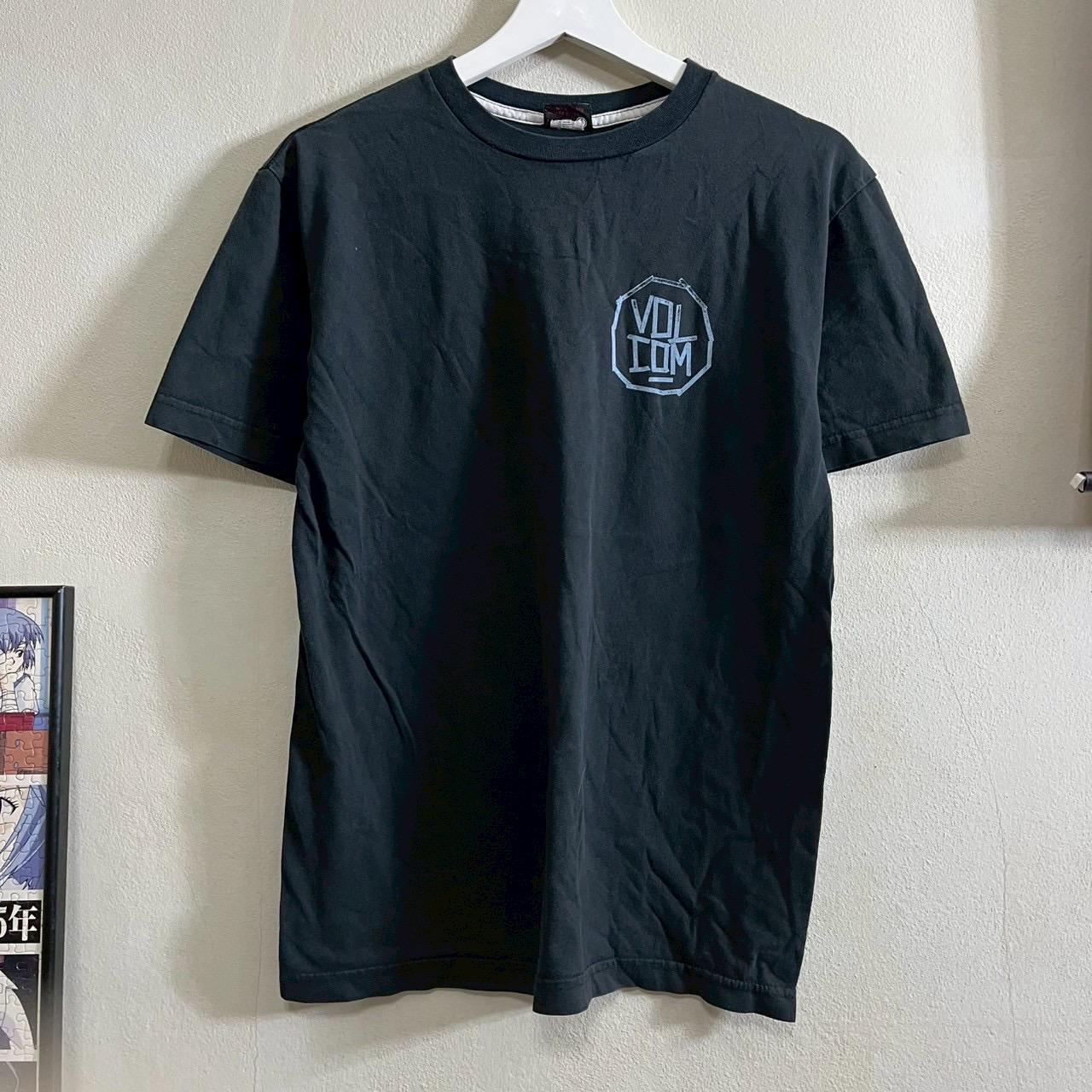 Vintage Volcom T shirt size XL Graphic Tee – Bold Style · Trending Graphic Apparel